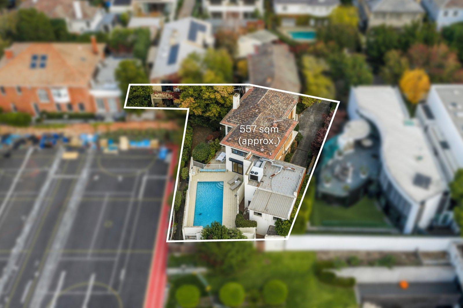 20 Fairlie Court, South Yarra, 3141
