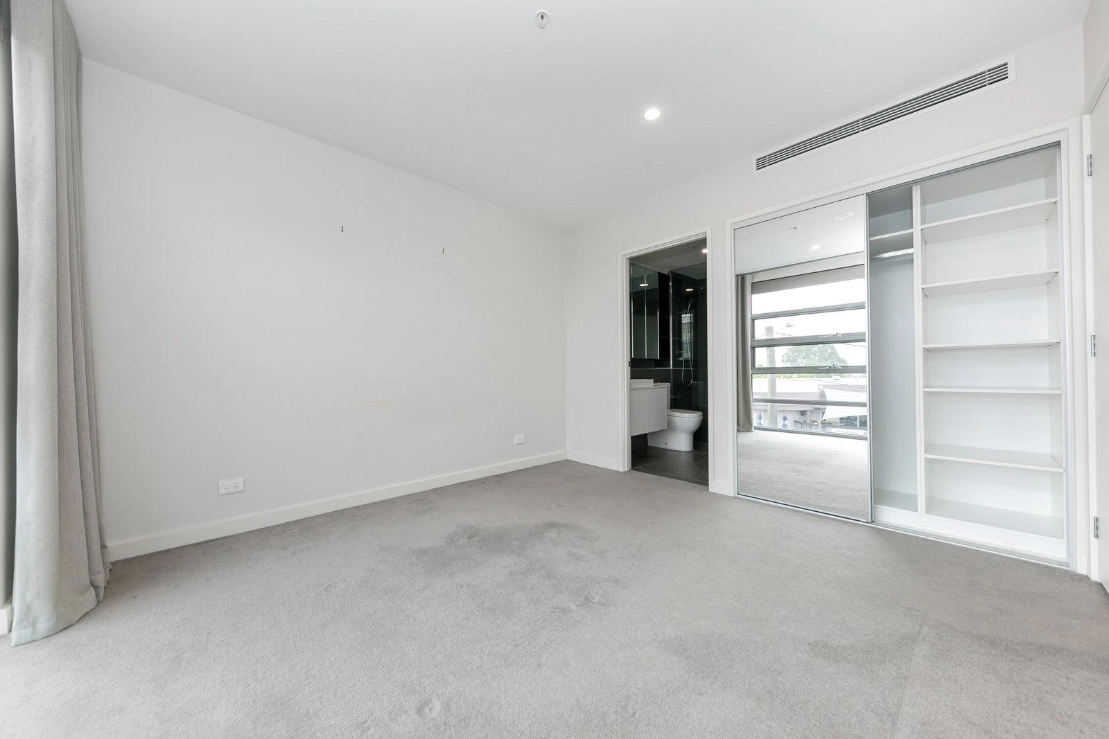 201/832 Doncaster Road, Doncaster, 3108