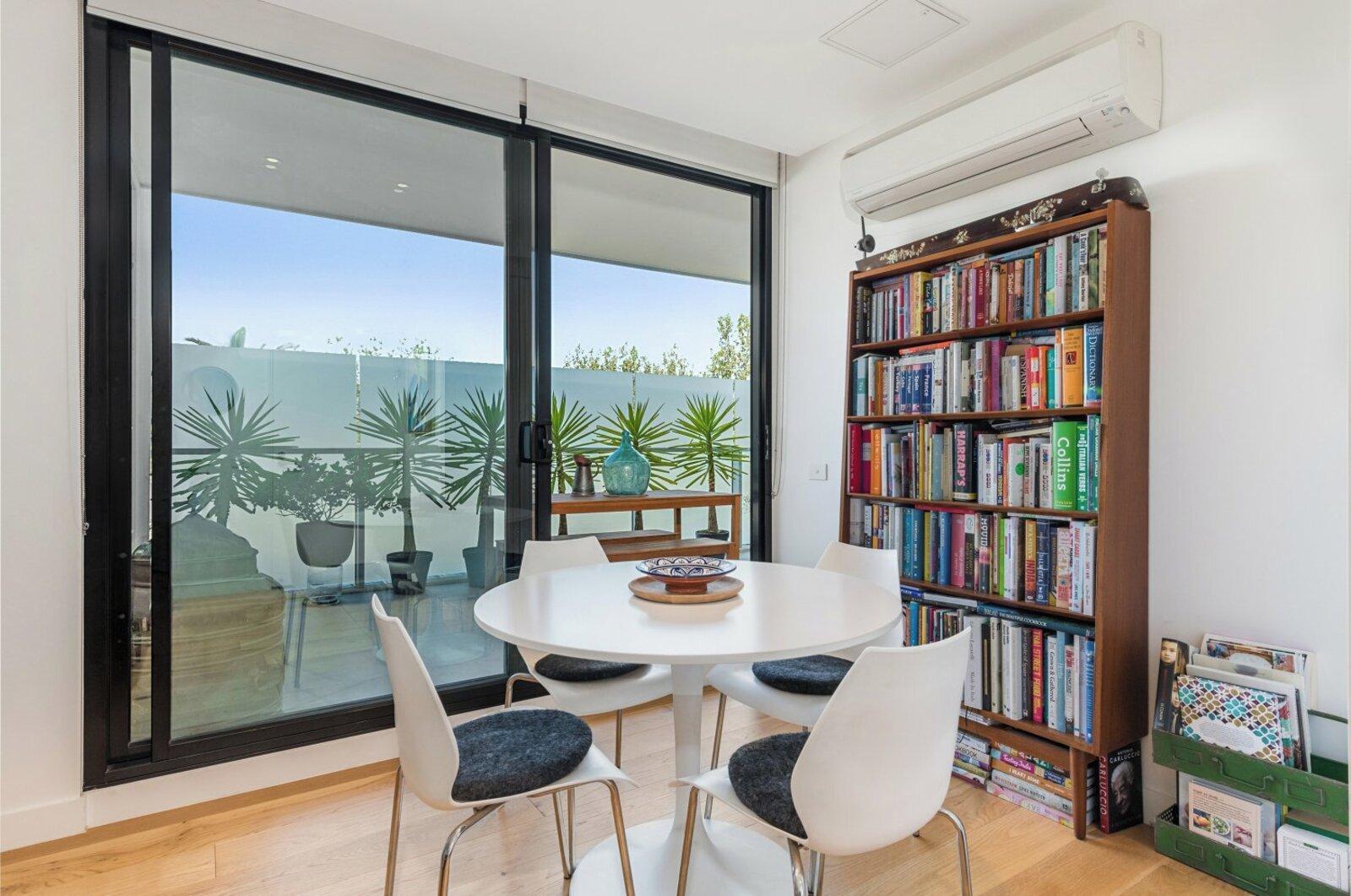 205/50 Southey Street, Elwood, 3184