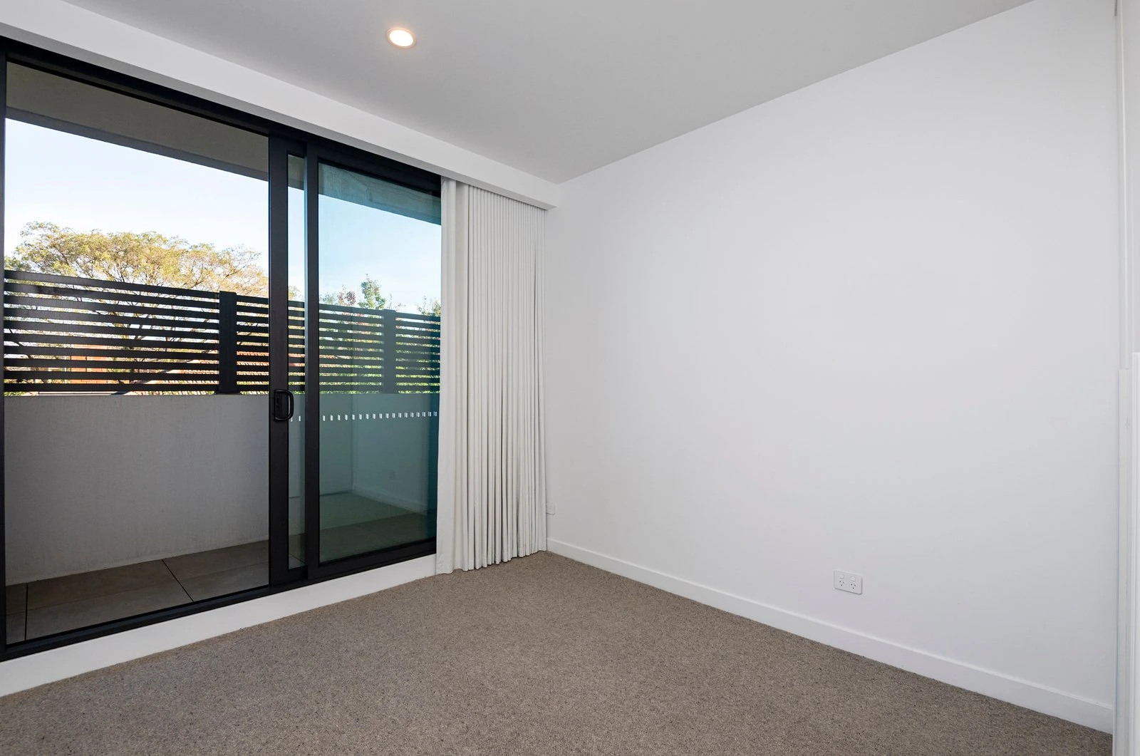 205/553 Burke Road, Camberwell, Vic