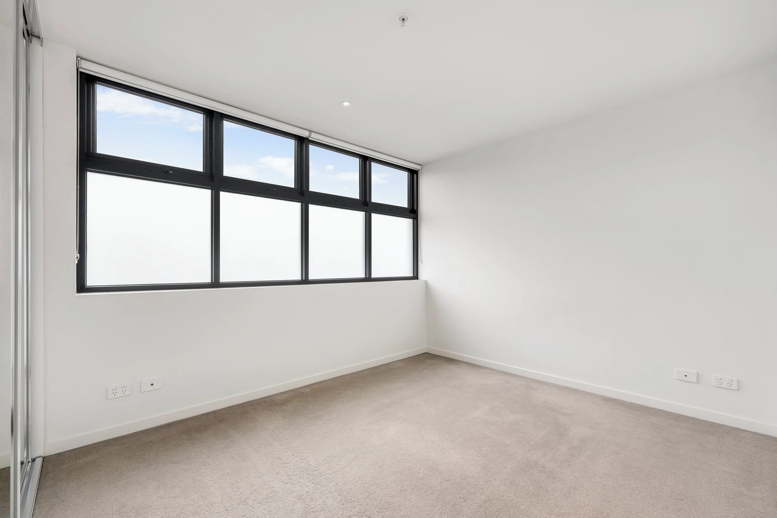205/389 Neerim Road, Carnegie, 3163