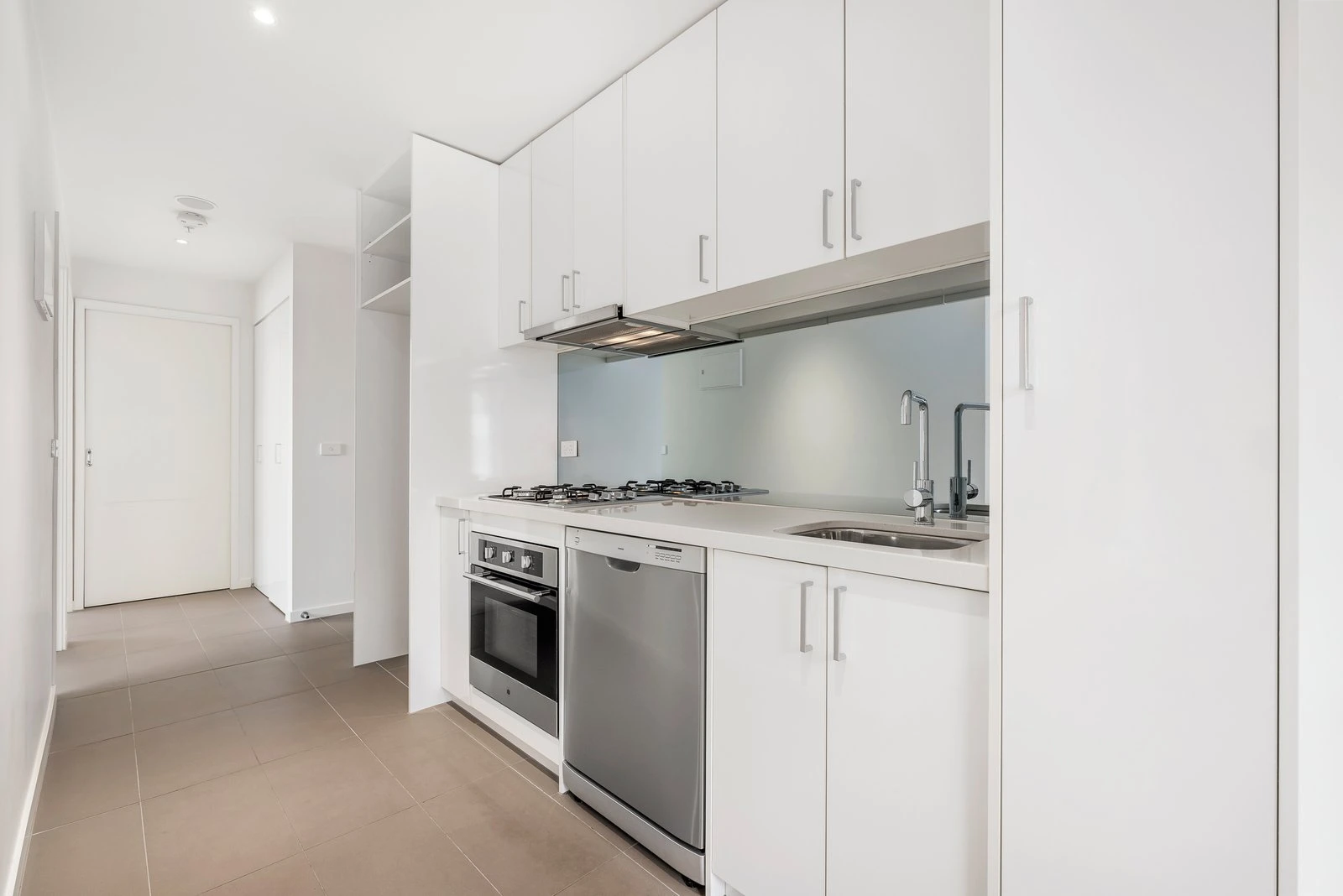 205/389 Neerim Road, Carnegie, 3163
