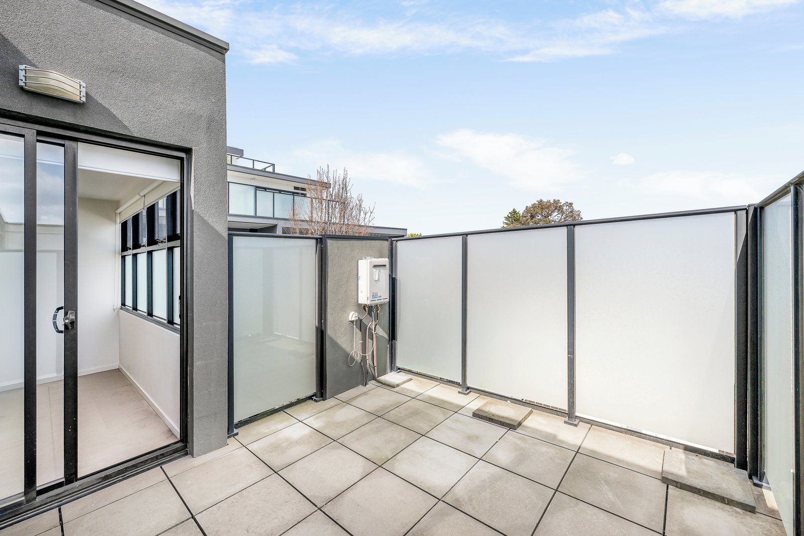 205/389 Neerim Road, Carnegie, 3163