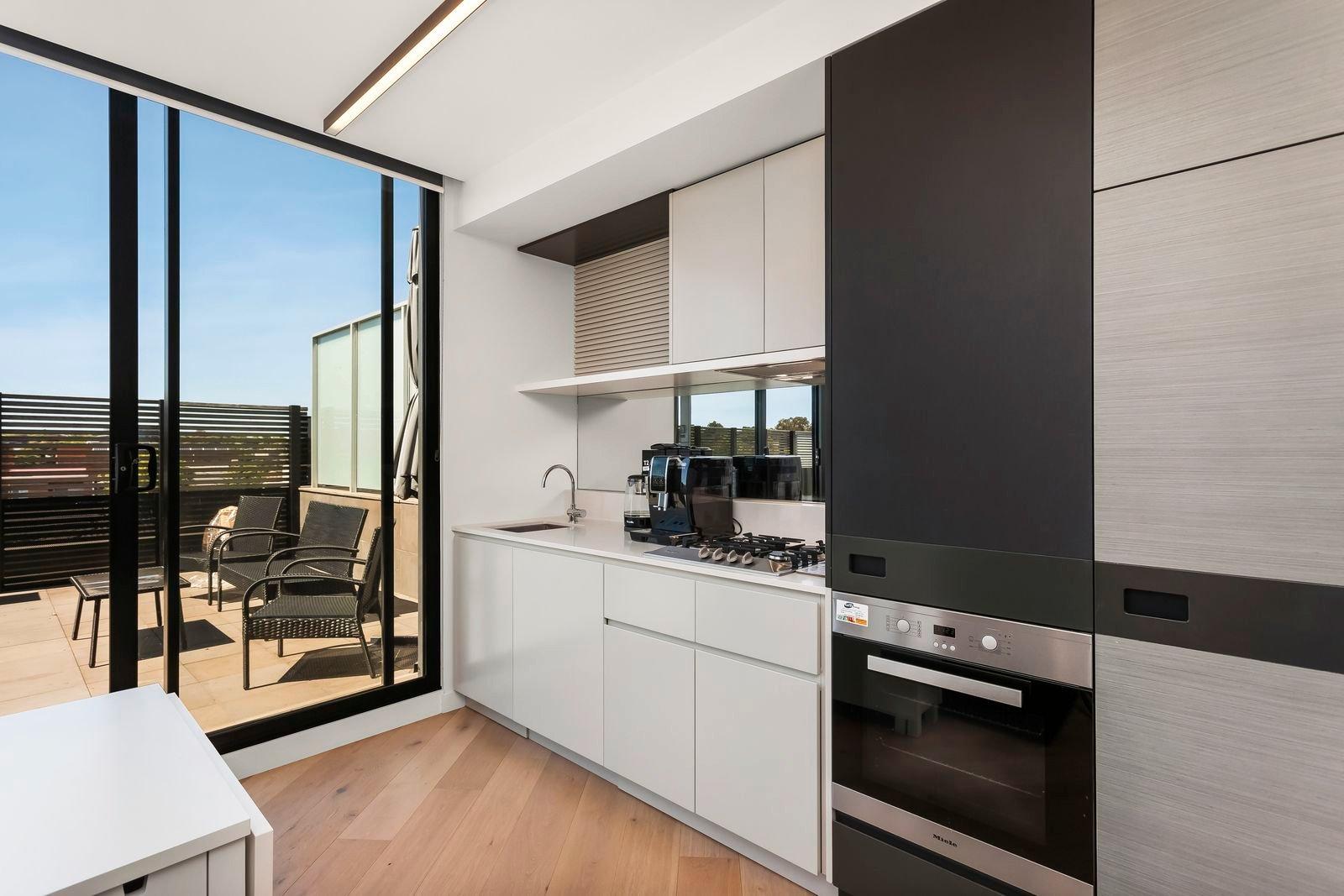 206/565 Camberwell Road, Camberwell, 3124