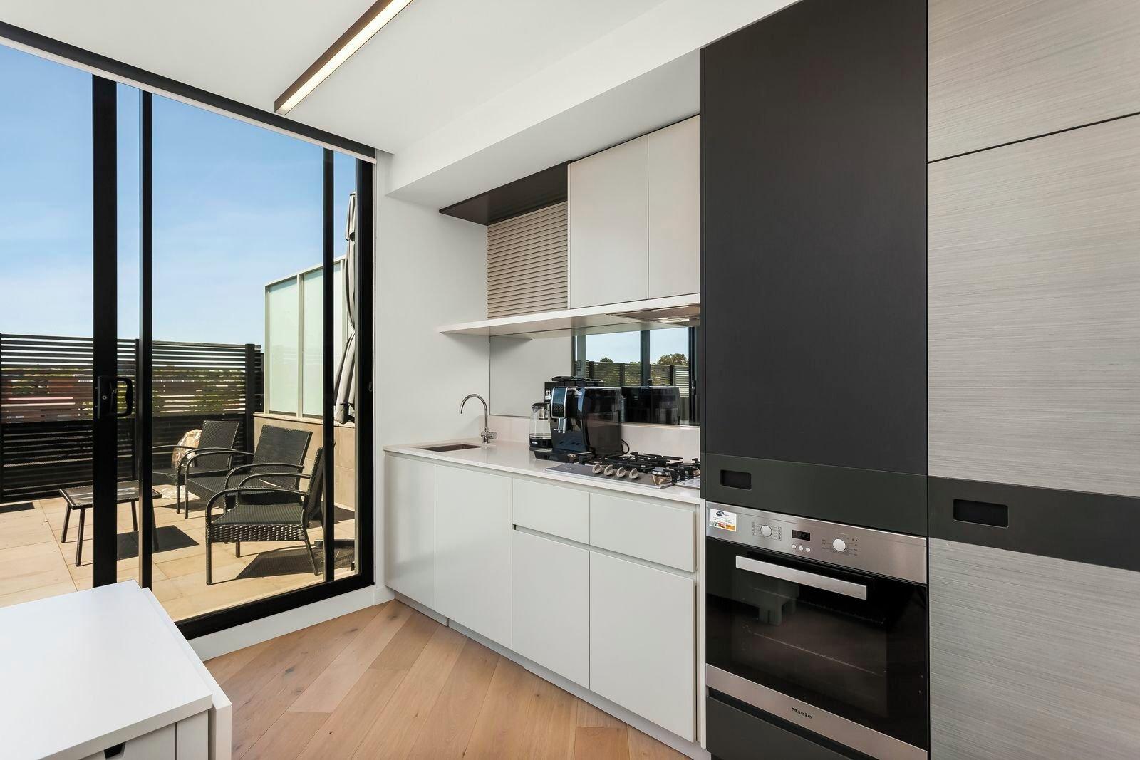 206/565 Camberwell Road, Camberwell, 3124