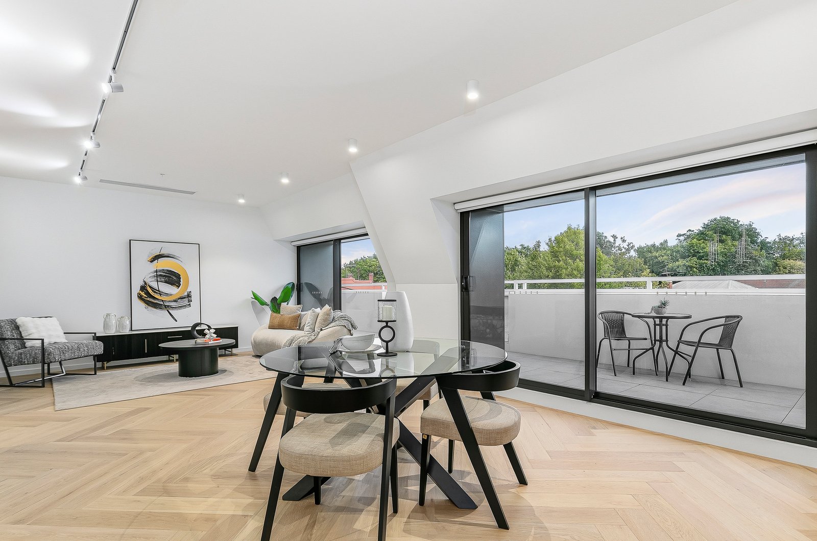207/85 Maling Road, Canterbury, 3126