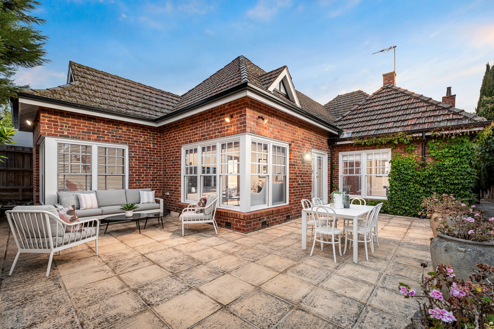 207 Mont Albert Road, Surrey Hills, 3127