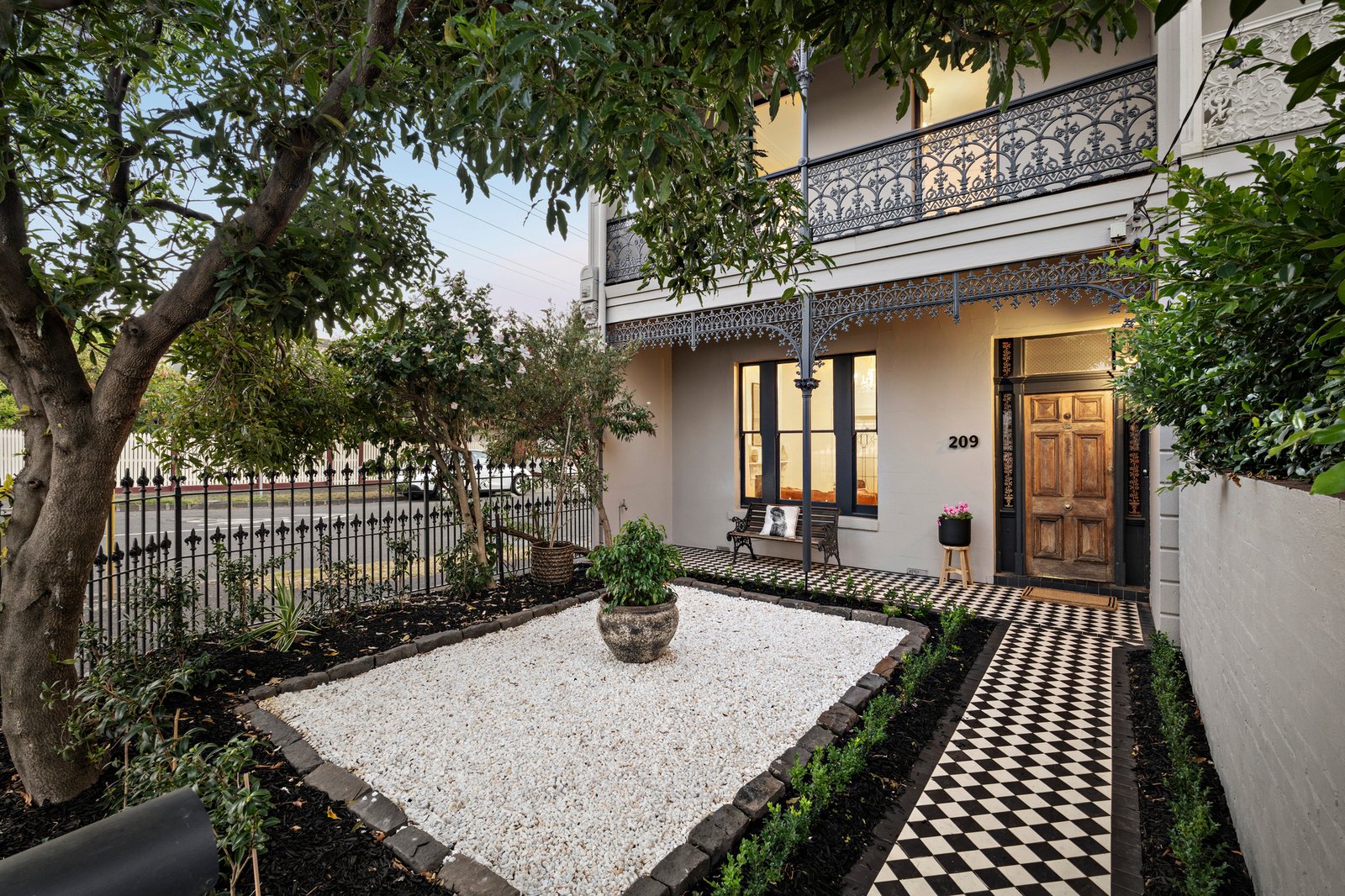 209 Auburn Road, Hawthorn, 3122
