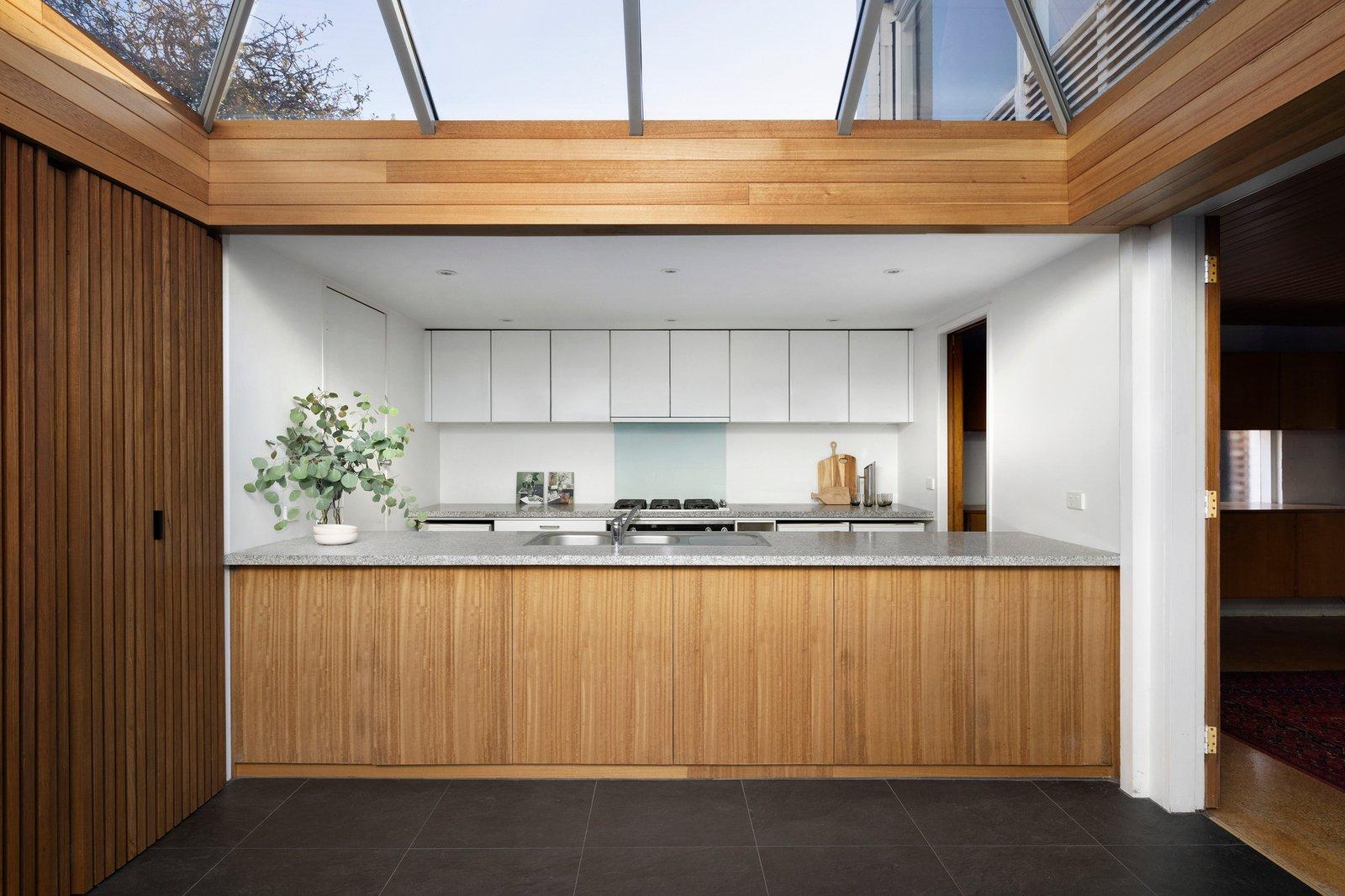 21 Woodside Crescent, Toorak, 3142