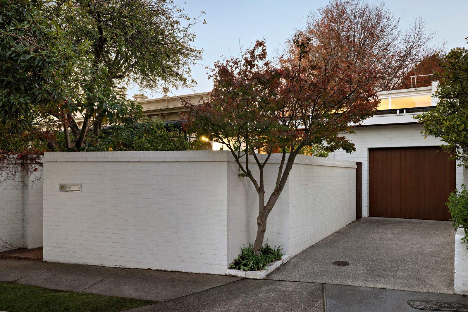 21 Woodside Crescent, Toorak, 3142