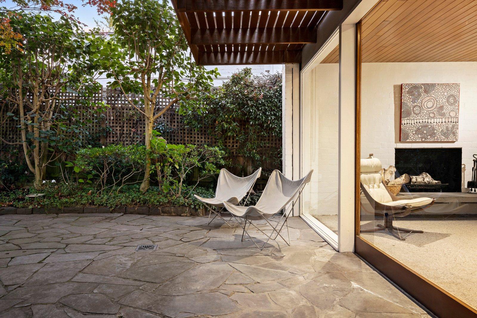 21 Woodside Crescent, Toorak, 3142