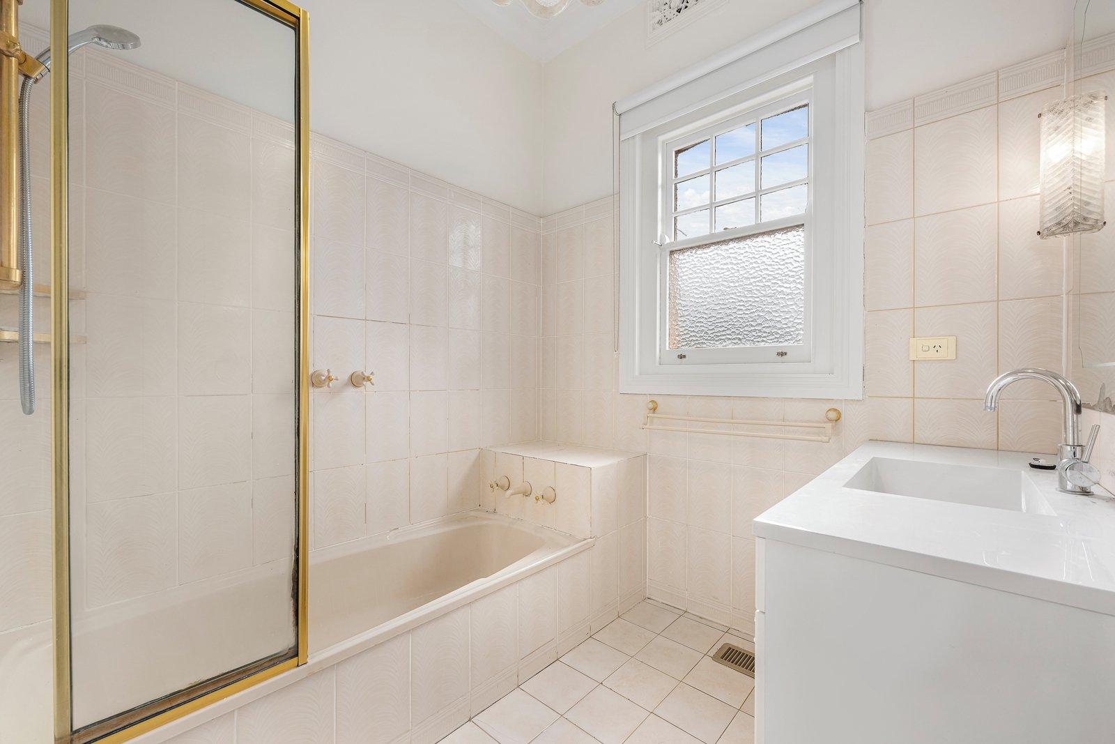 21 Alma Road, Camberwell, 3124