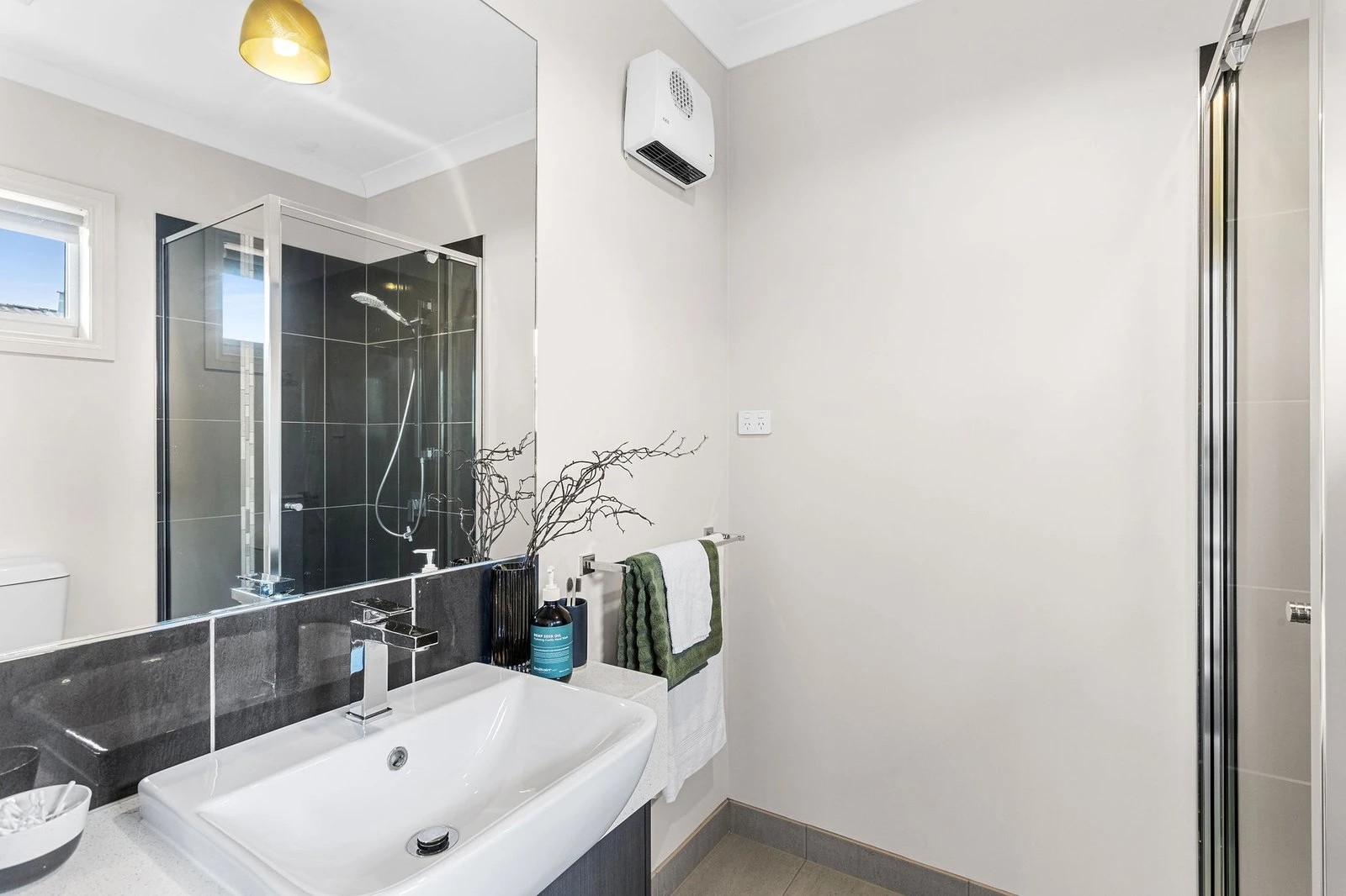 2/103 Burgess Drive, Langwarrin, 3910