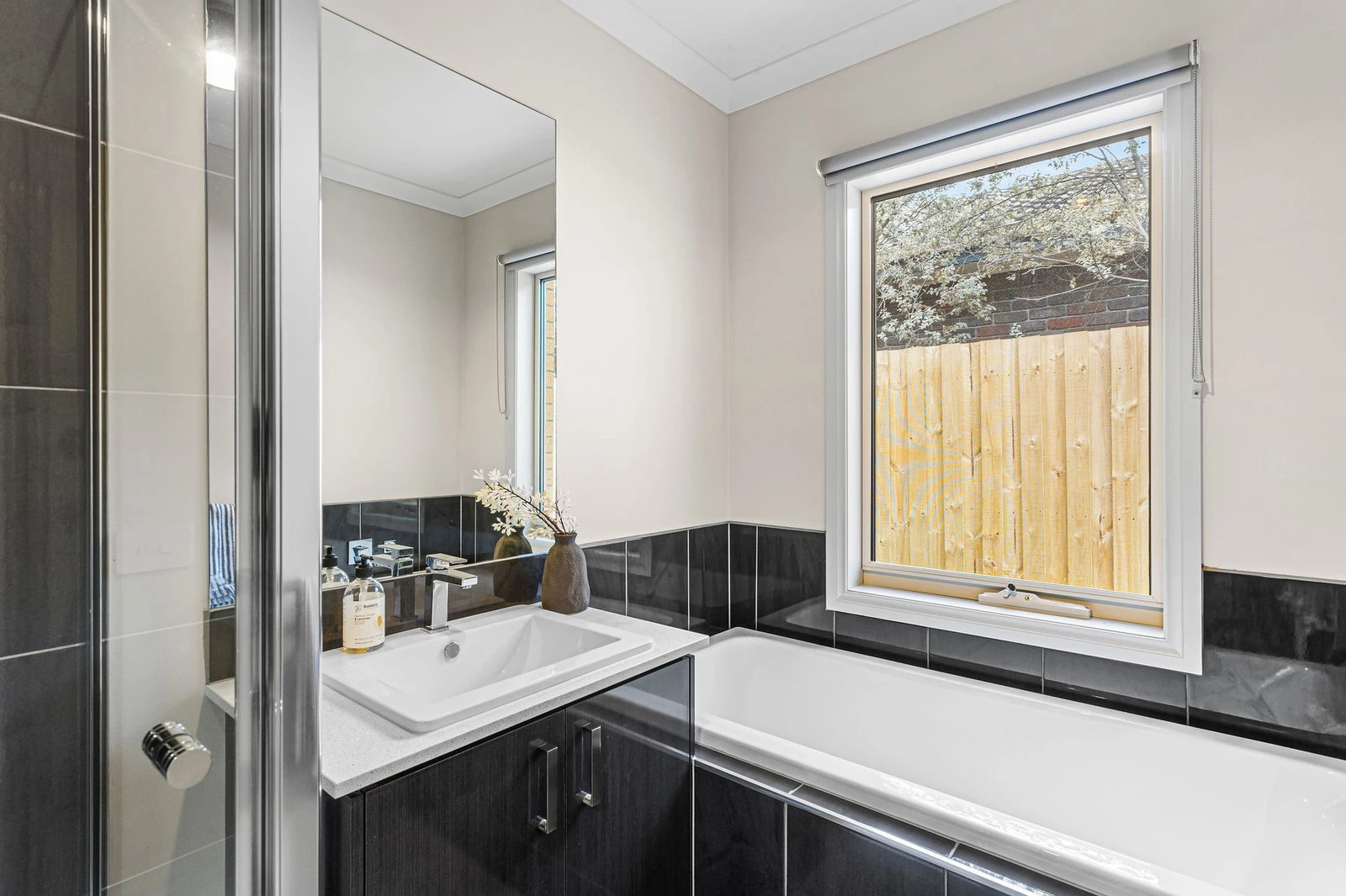 2/103 Burgess Drive, Langwarrin, 3910