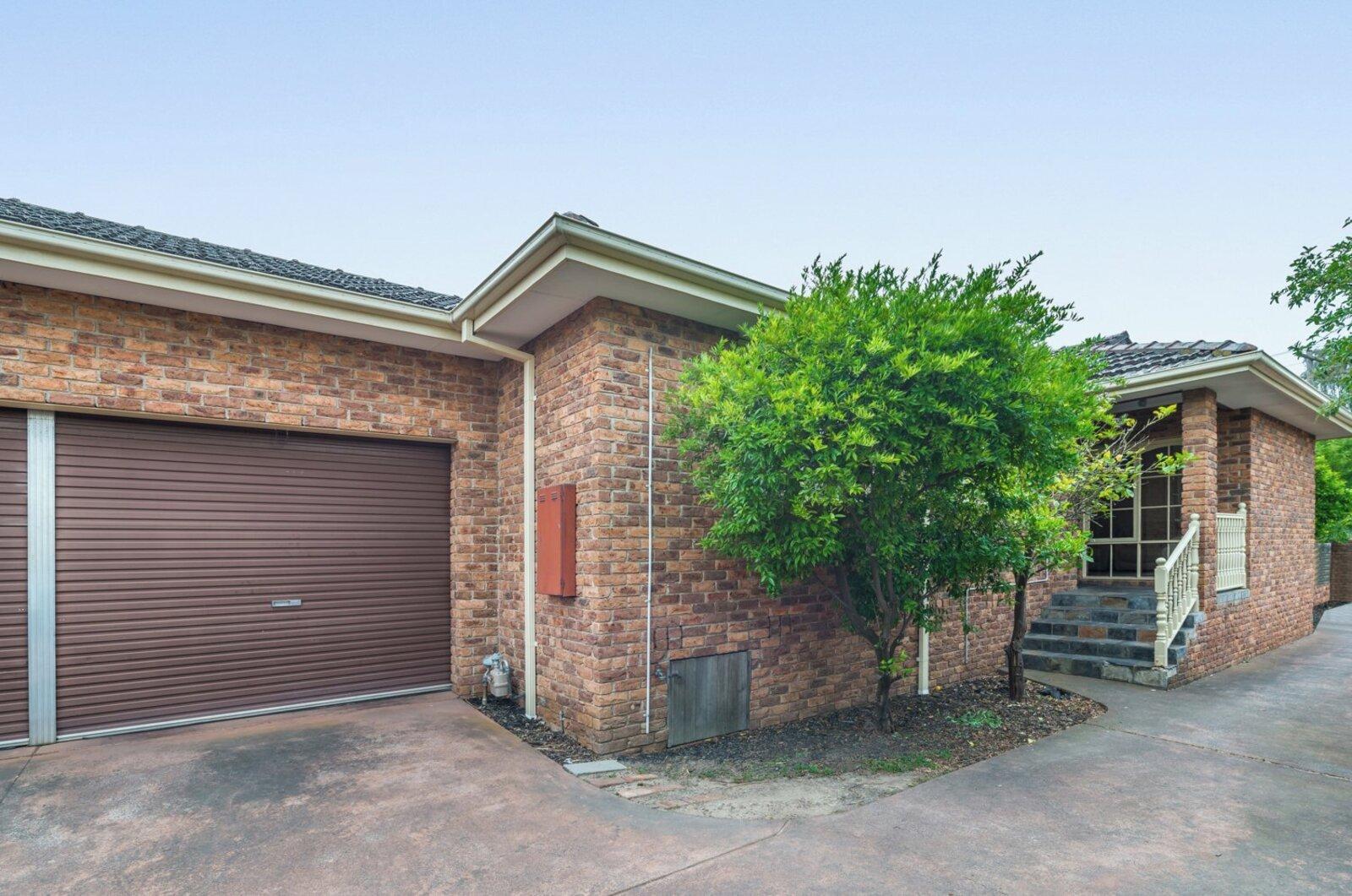 2/11 Valerie Street, Kew East, 3102