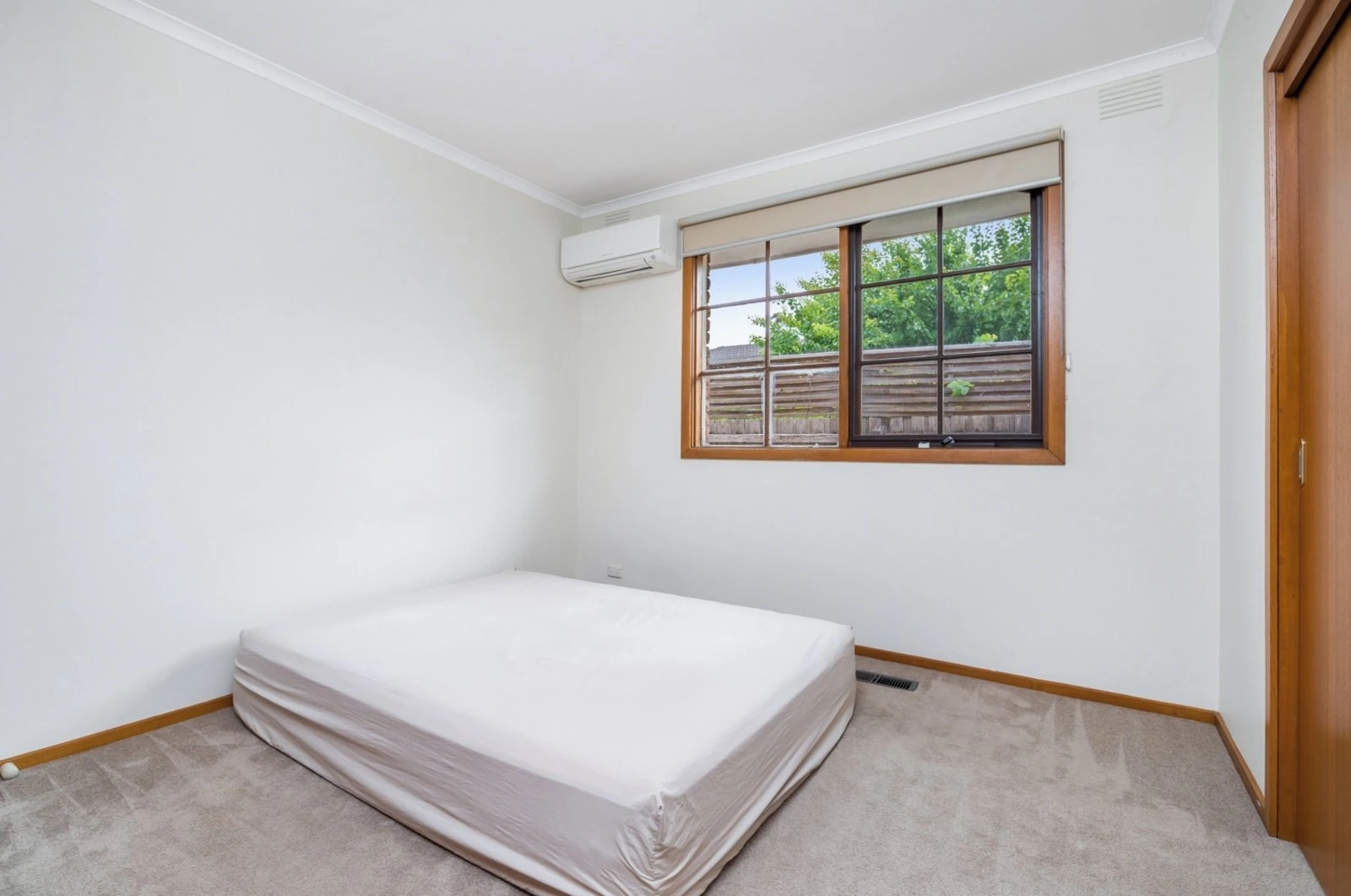 2/11 Valerie Street, Kew East, 3102