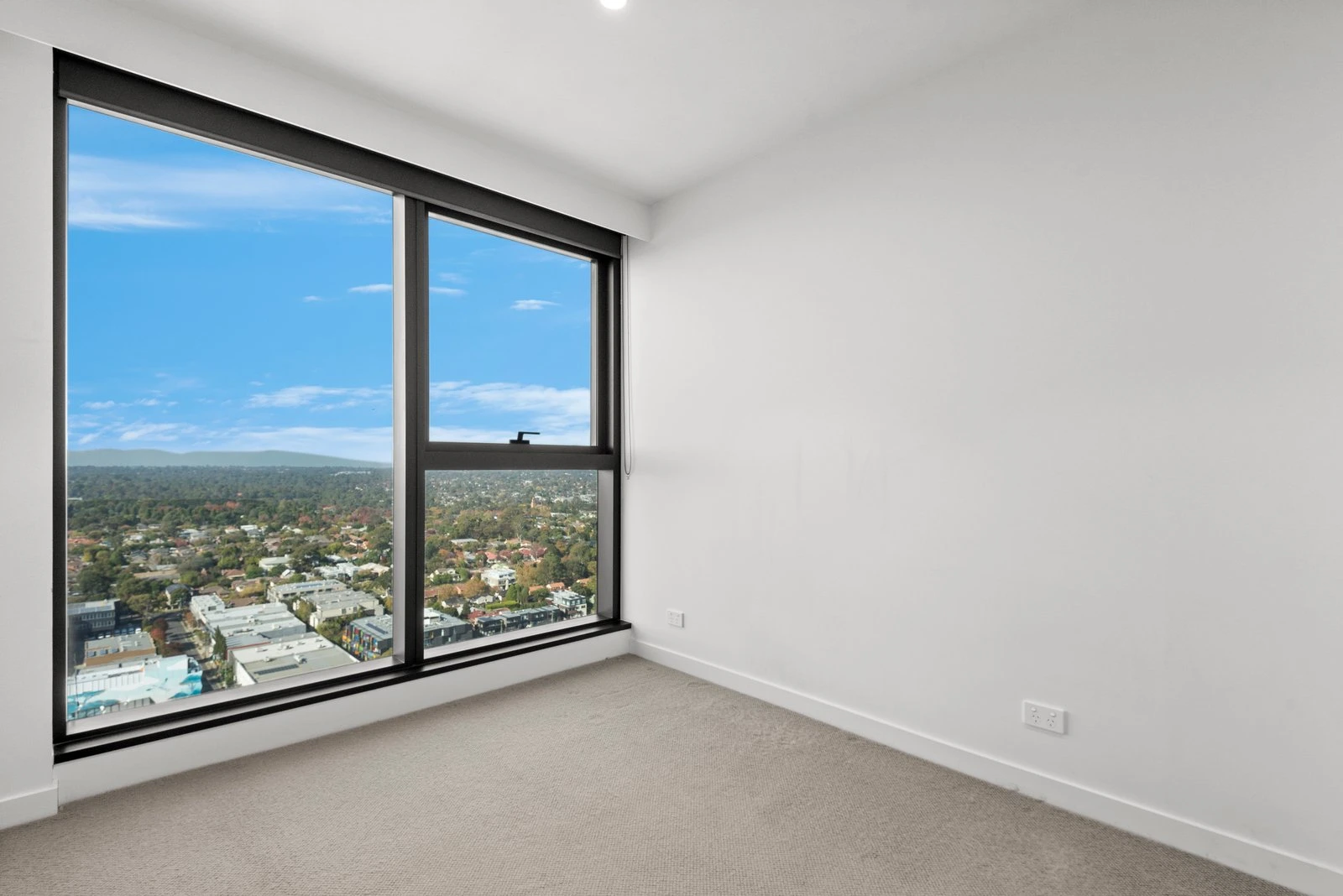 2113/545 Station Street, Box Hill, Vic