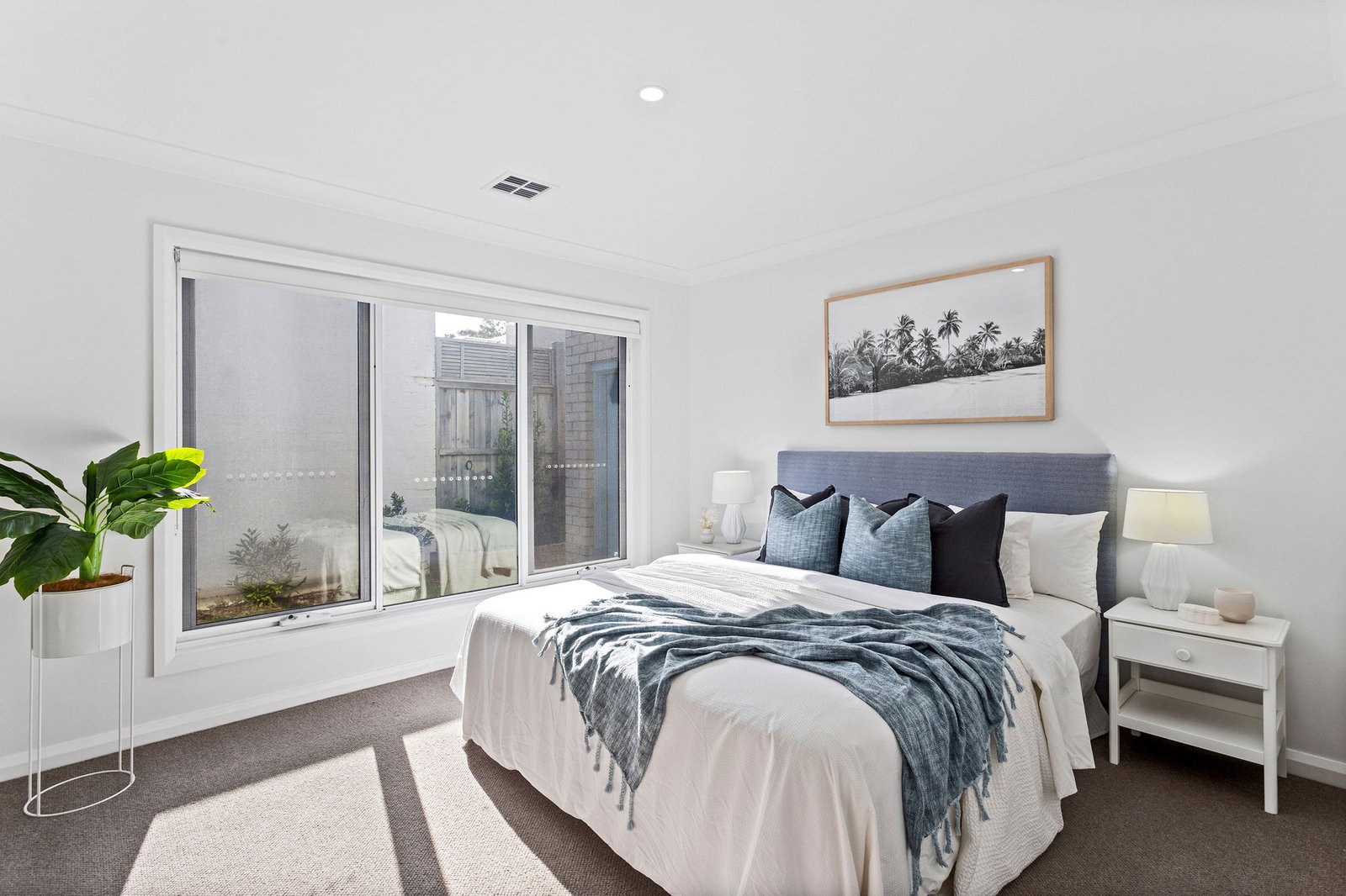 2/12 Coonara Avenue, Mount Eliza, 3930