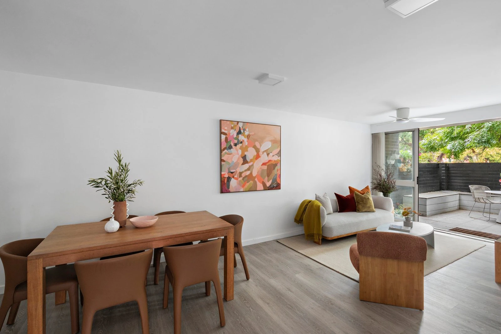 2/140 Kerferd Road, Albert Park, 3206