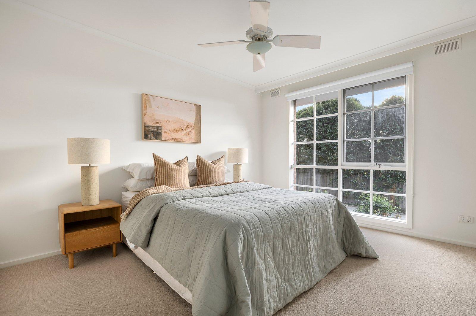 2/15 Essex Road, Surrey Hills, 3127