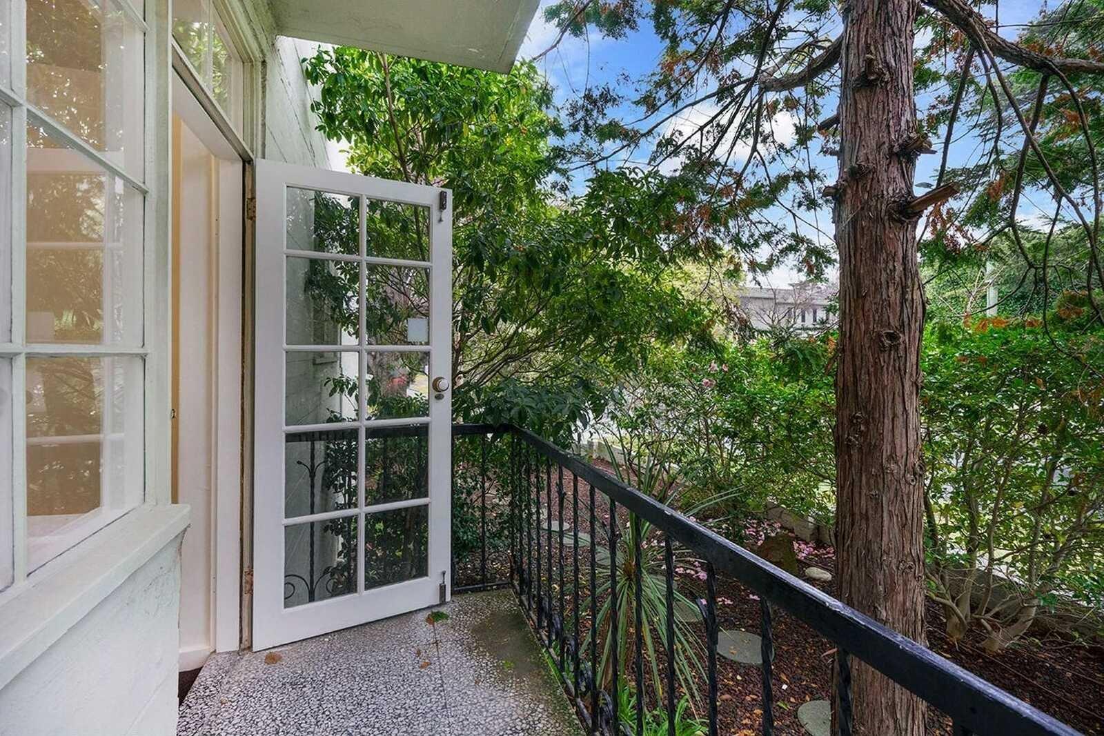 2/187 Kooyong Road, Toorak, 3142