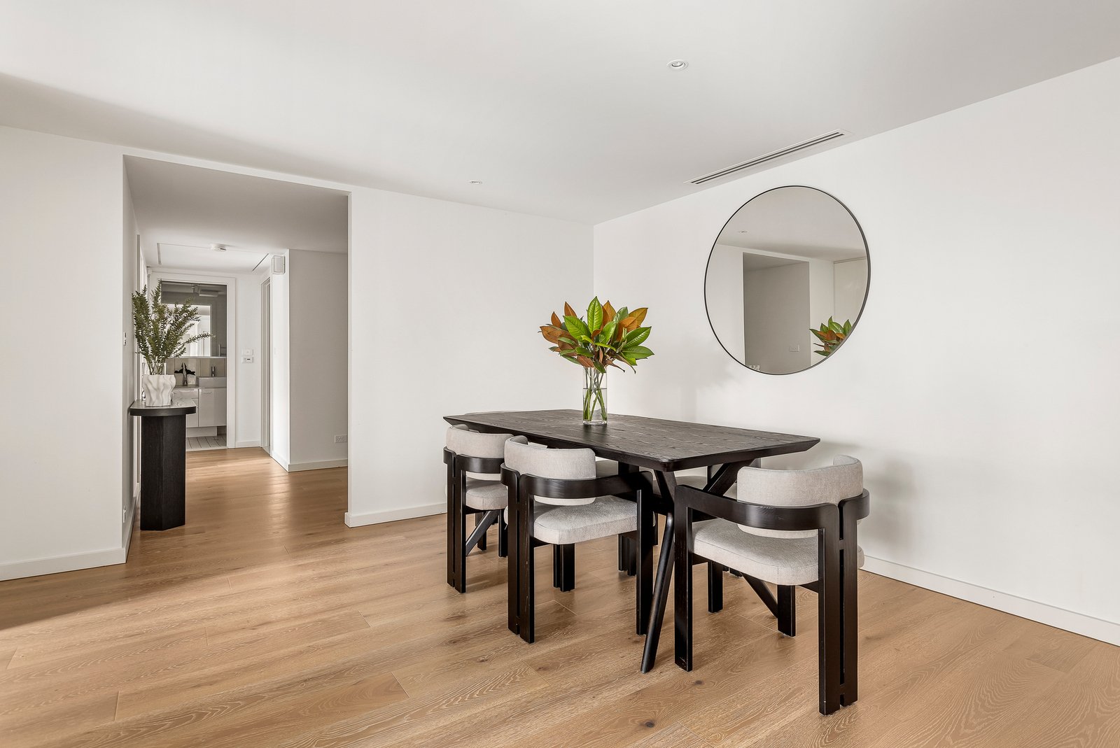 2/188 Canterbury Road, Canterbury, 3126