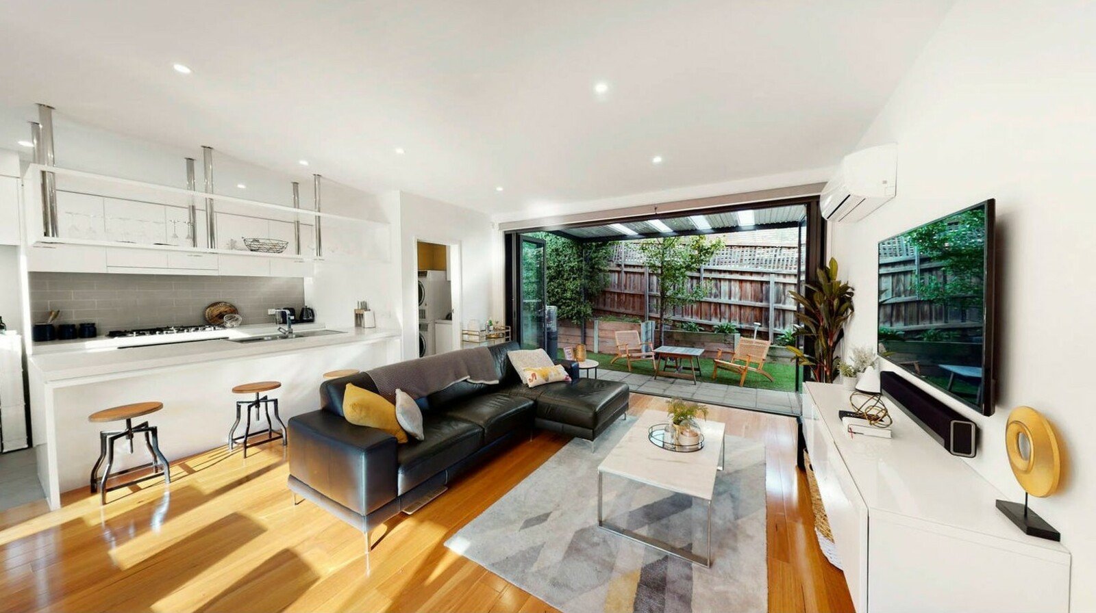 2/18 Lesley Street, Camberwell, 3124