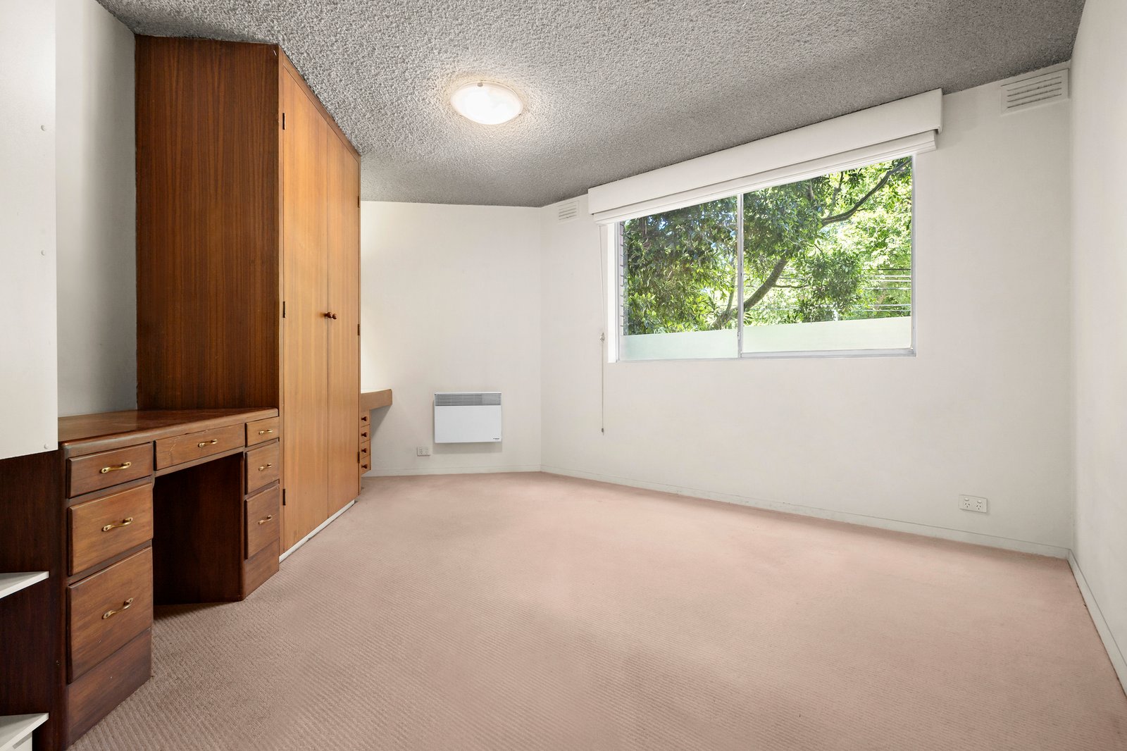2/4 Heather Street, South Melbourne, 3205