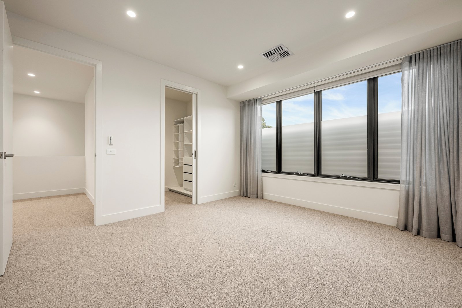 2/2 Fordham Avenue, Camberwell, 3124