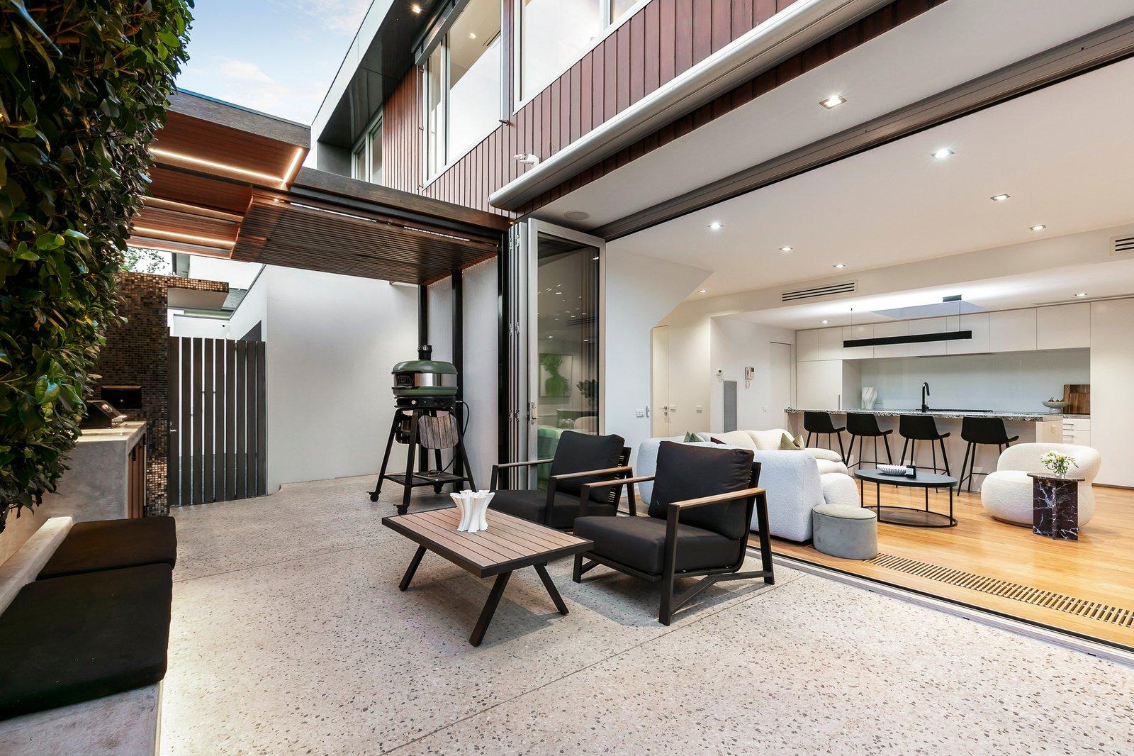 2/2 Hastings Road, Hawthorn East, 3123