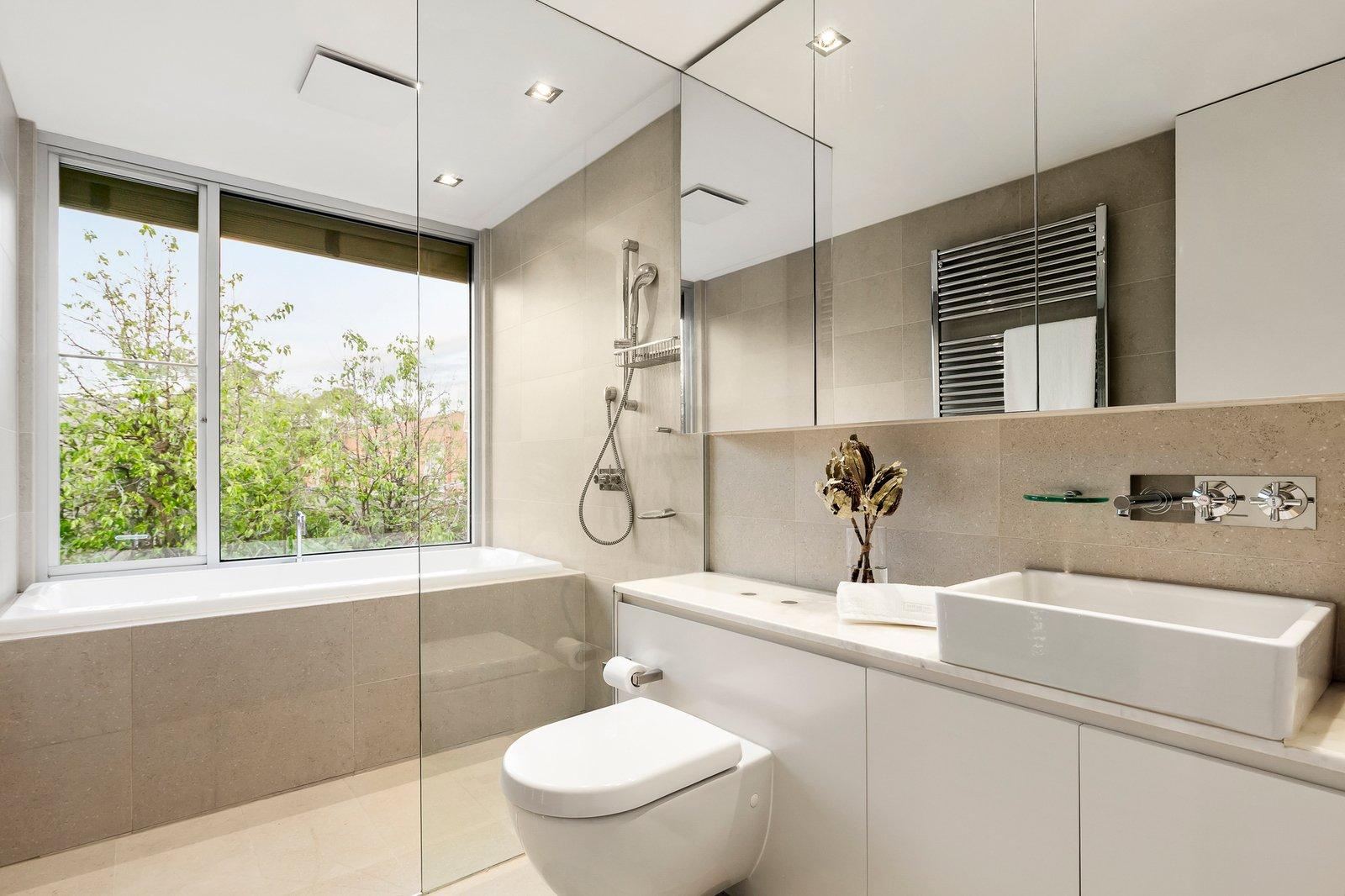 2/2 Hastings Road, Hawthorn East, 3123