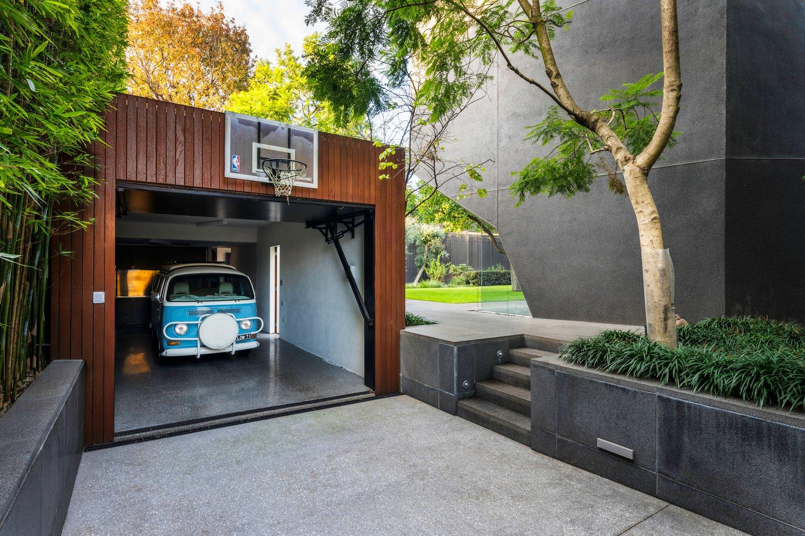 22 Kent Court, Toorak, 3142