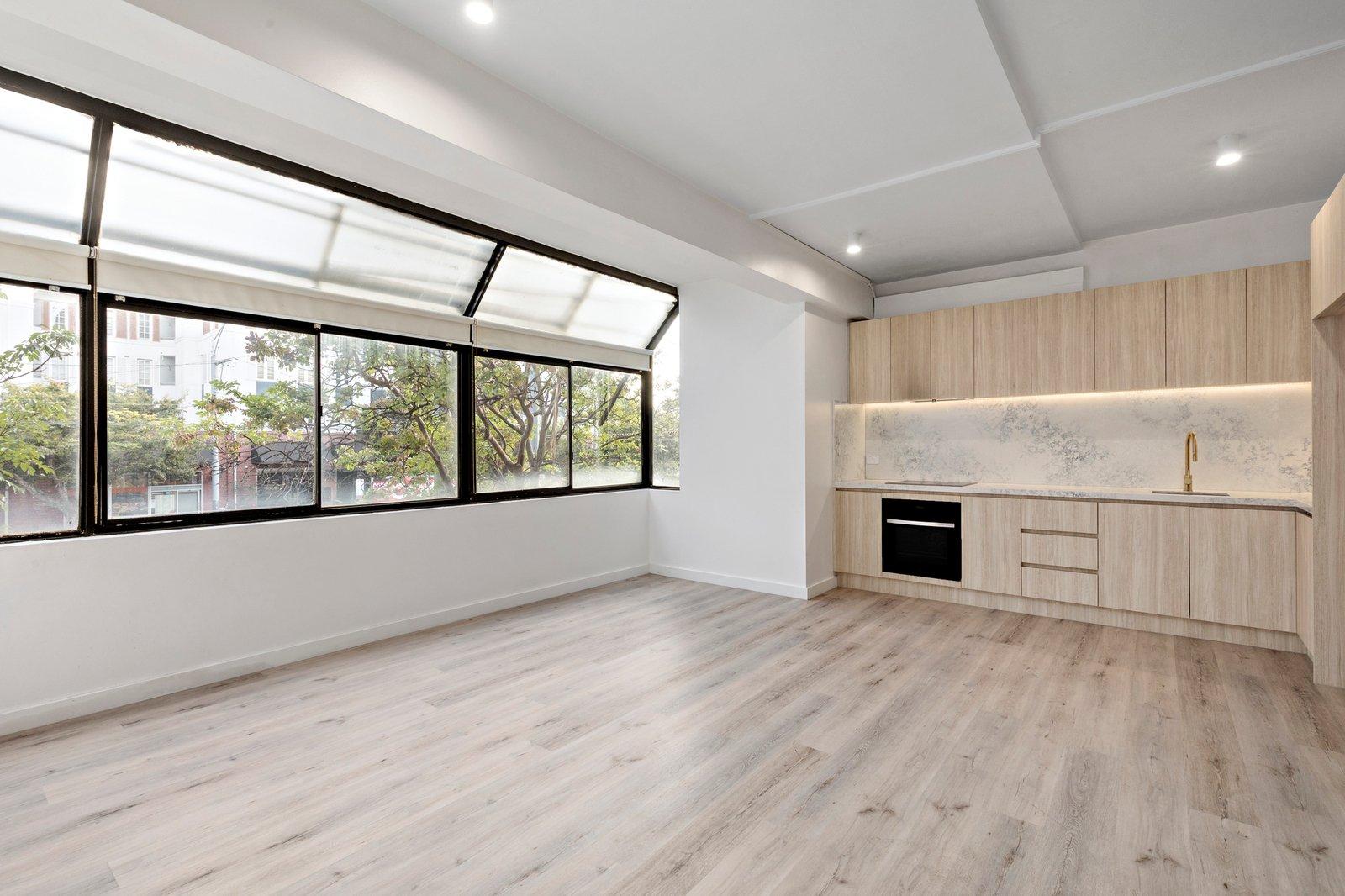 2/20 Commercial Road, Melbourne, 3004