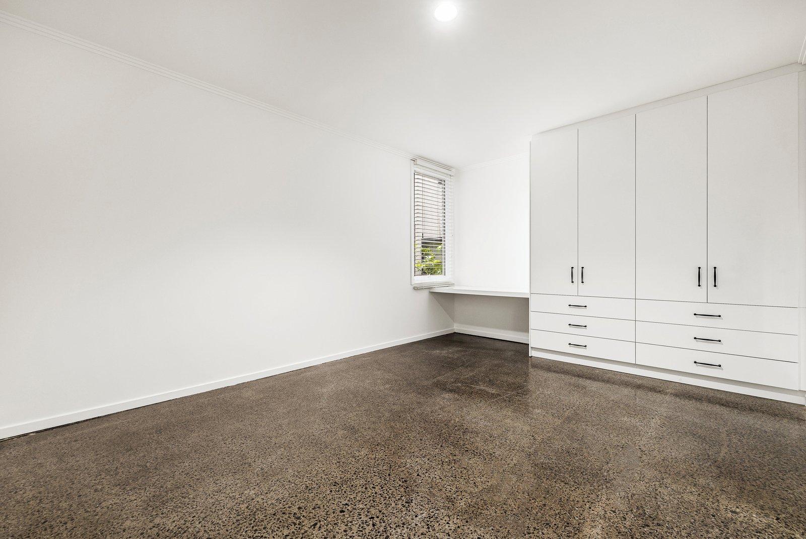 22/15 Beach Street, Port Melbourne, 3207