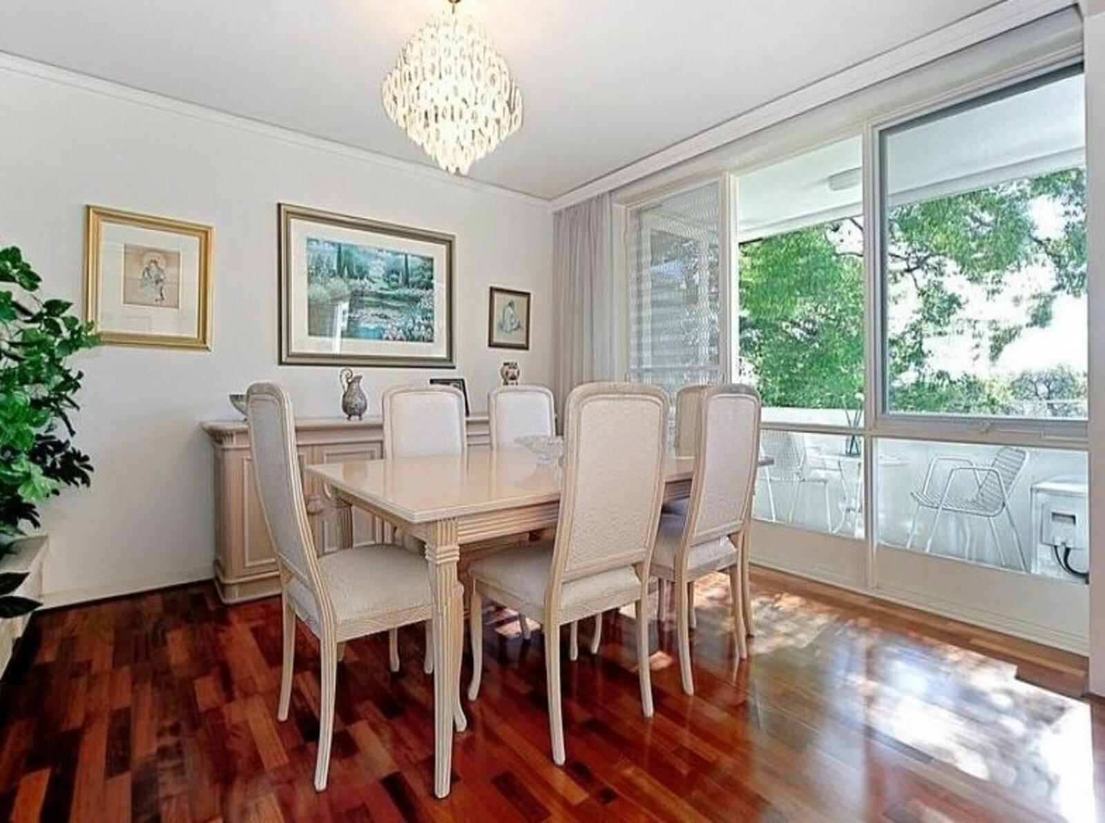 2/21 Grange Road, Toorak, 3142