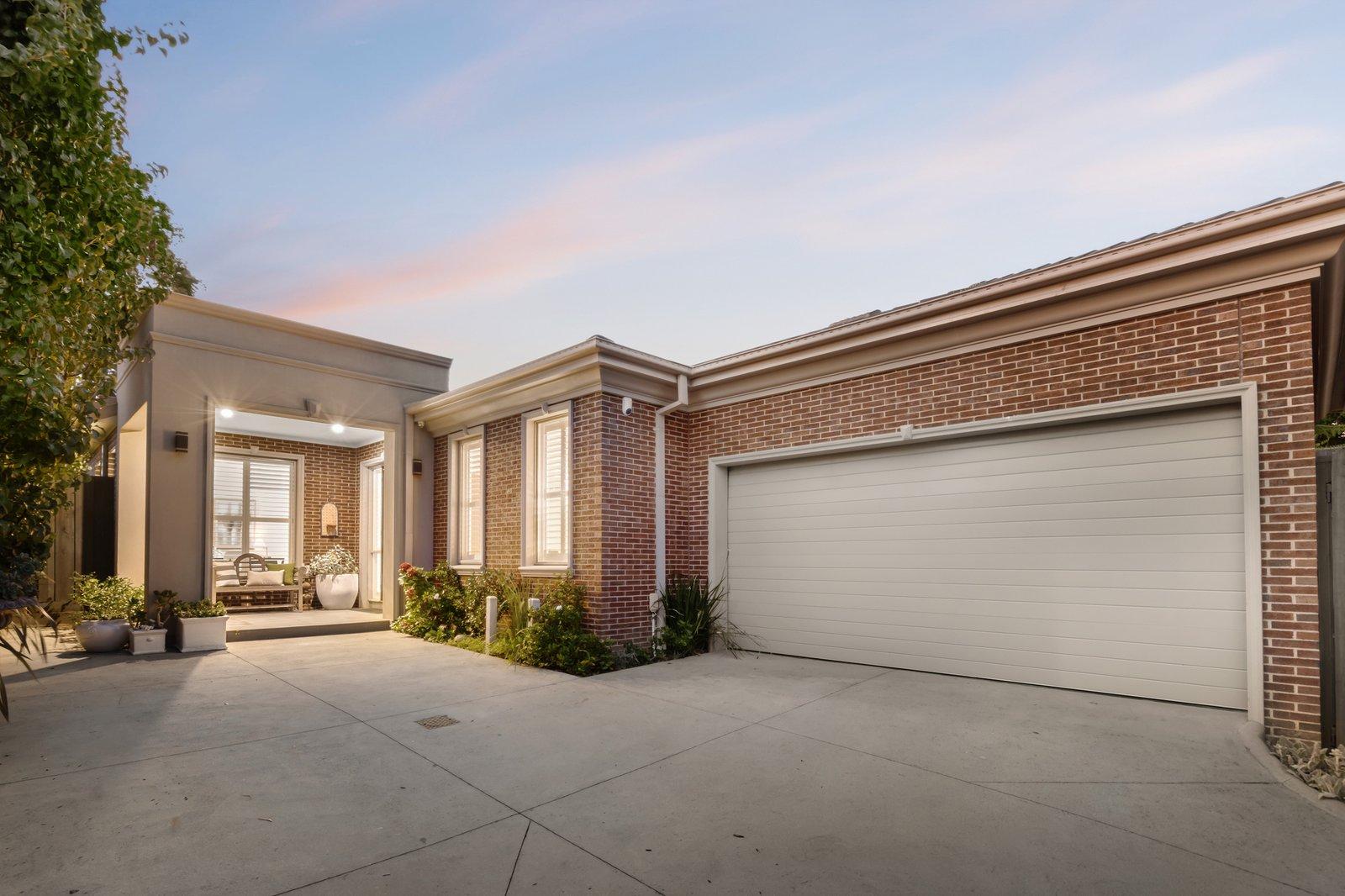 2/22 Frank Street, Box Hill South, 3128