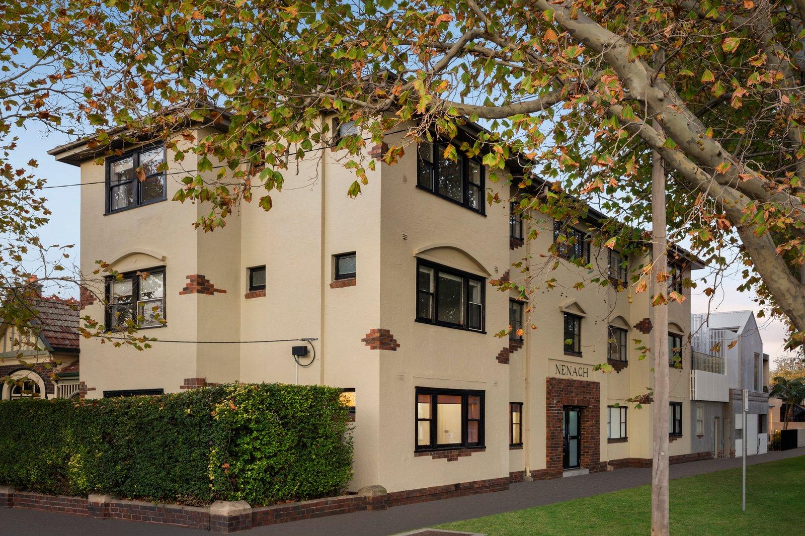 2/223 Page Street, Middle Park, 3206