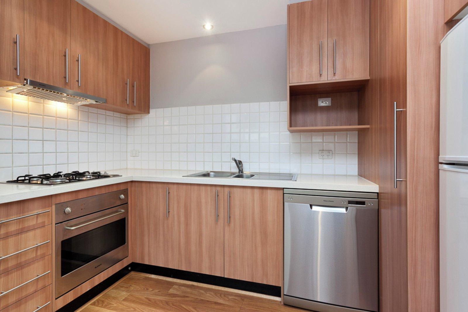 2/233 Cotham Road, Kew, 3101