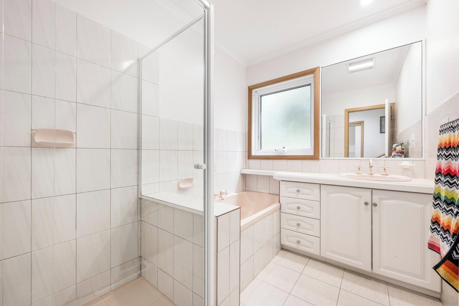 2/233 Highfield Road, Camberwell, 3124
