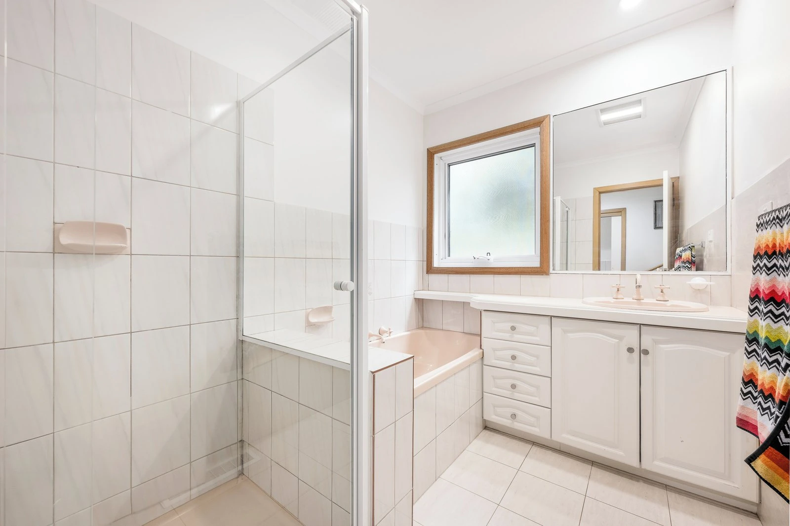 2/233 Highfield Road, Camberwell, 3124