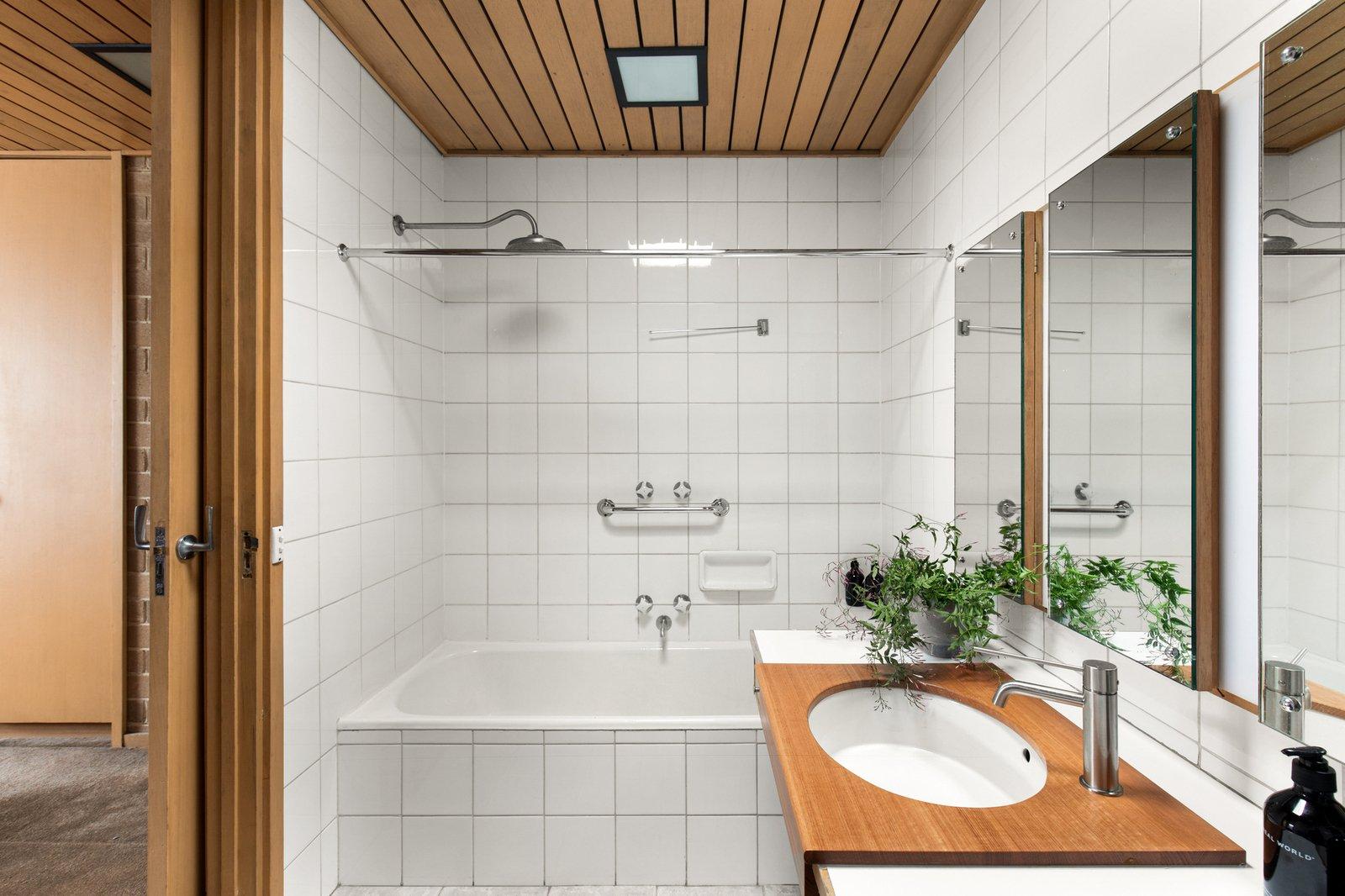 228-230 Domain Road, South Yarra, 3141