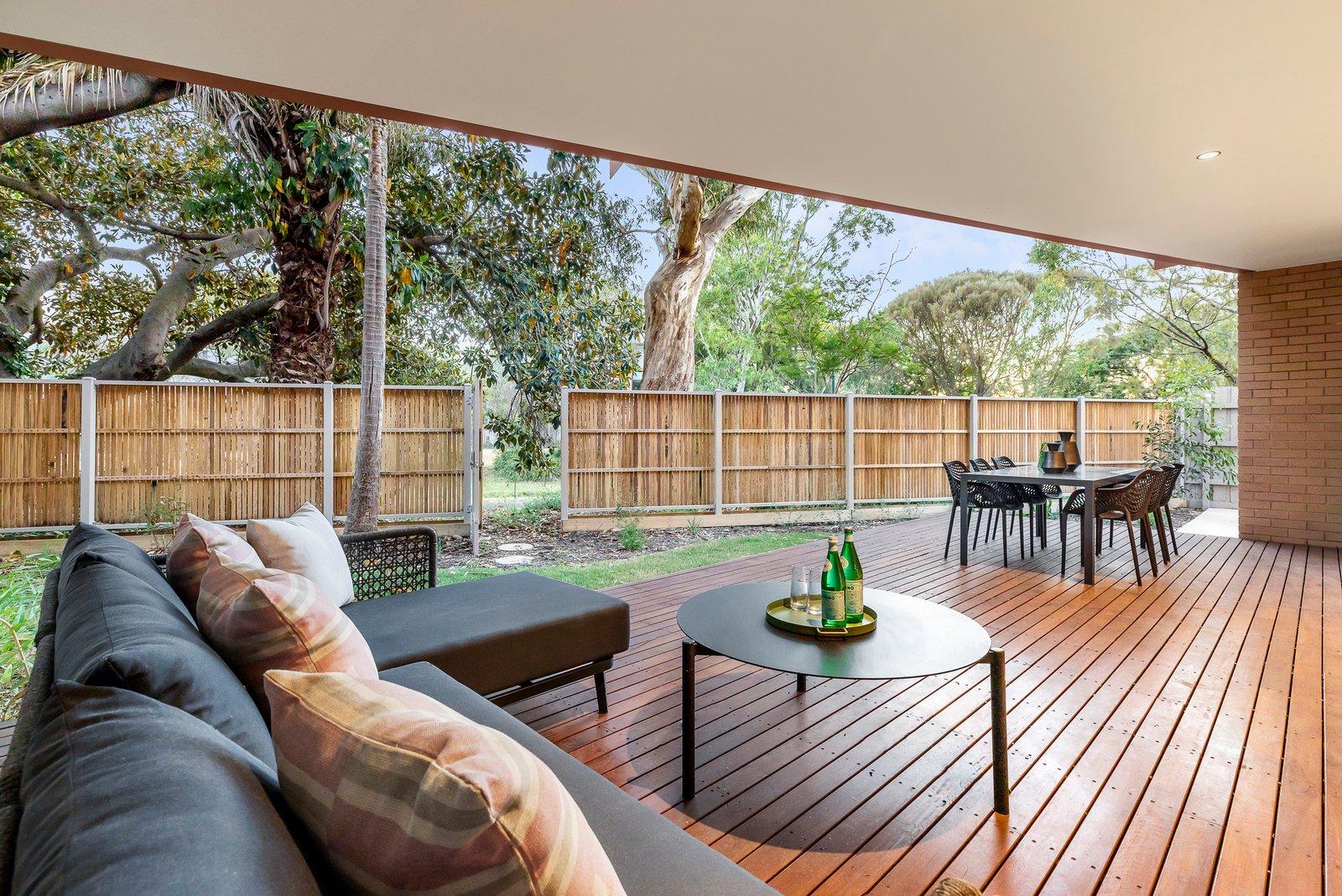 2/2A Spray Street, Elwood, 3184
