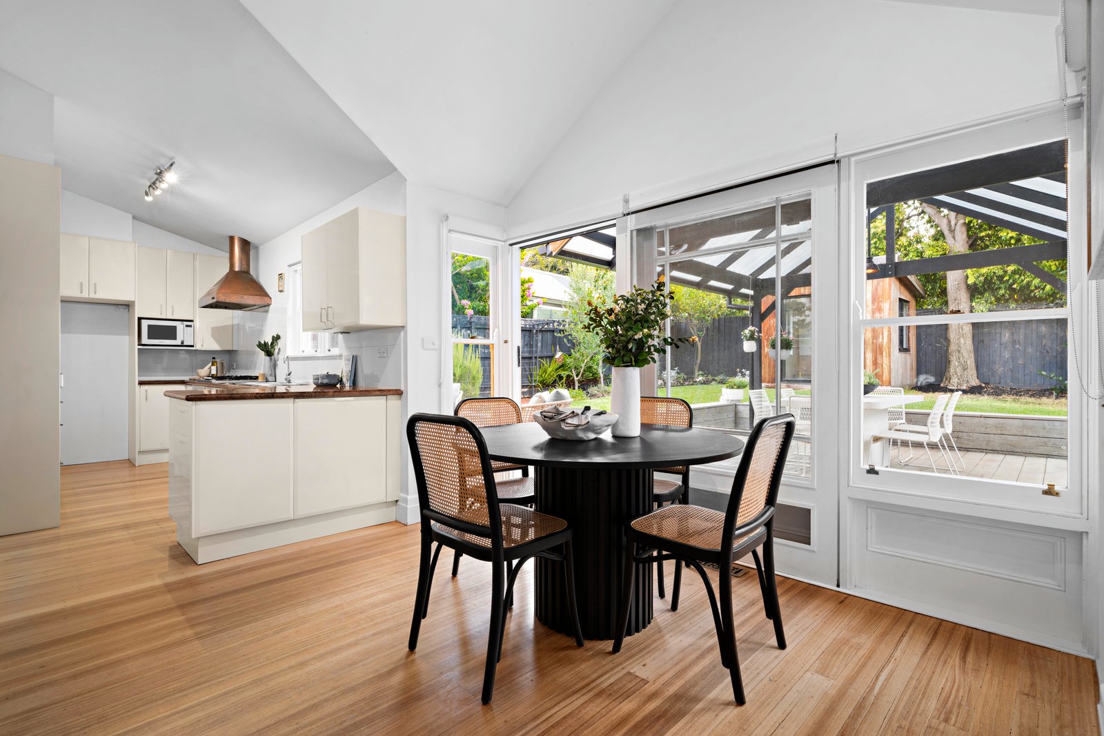 23 Oak Grove, Malvern East, 3145
