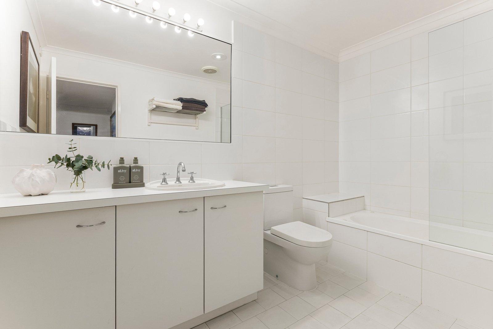 2/312 Barkers Road, Hawthorn, 3122