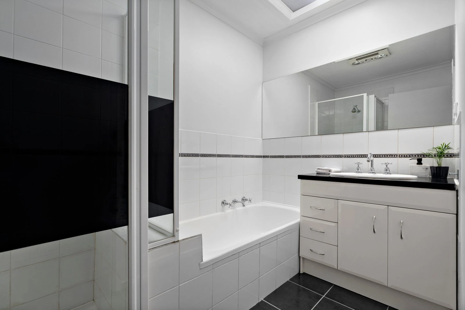 2/391 South Road, Brighton East, 3187