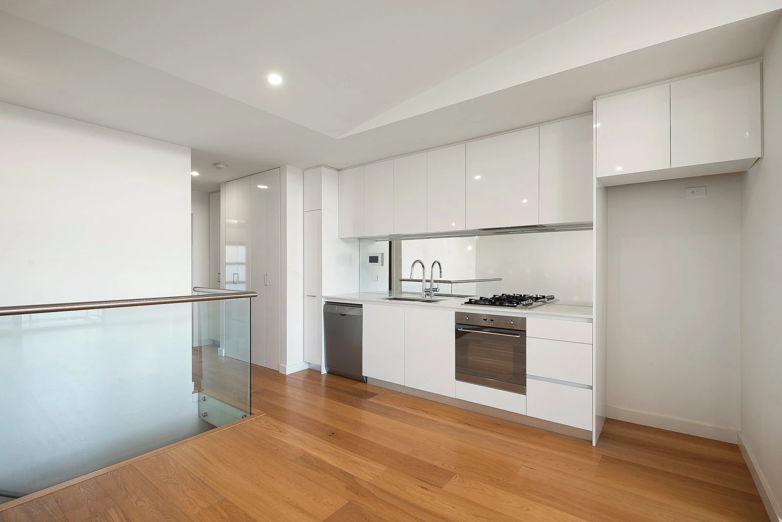 2/392 Belmore Road, Mont Albert North, 3129