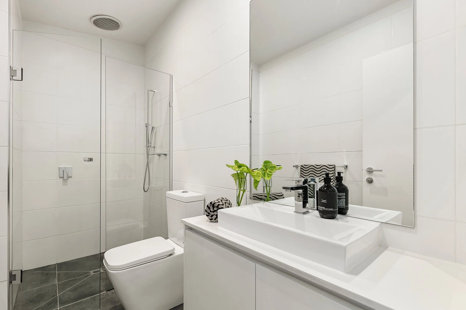 2/392 Belmore Road, Mont Albert North, 3129