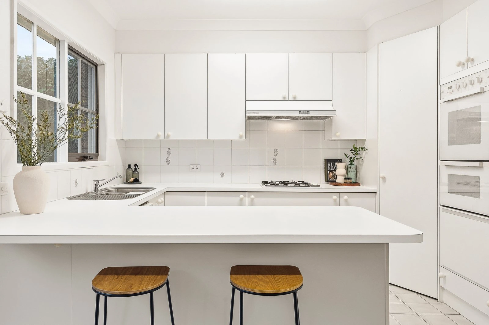 2/4 Carmelo Avenue, Malvern East, 3145