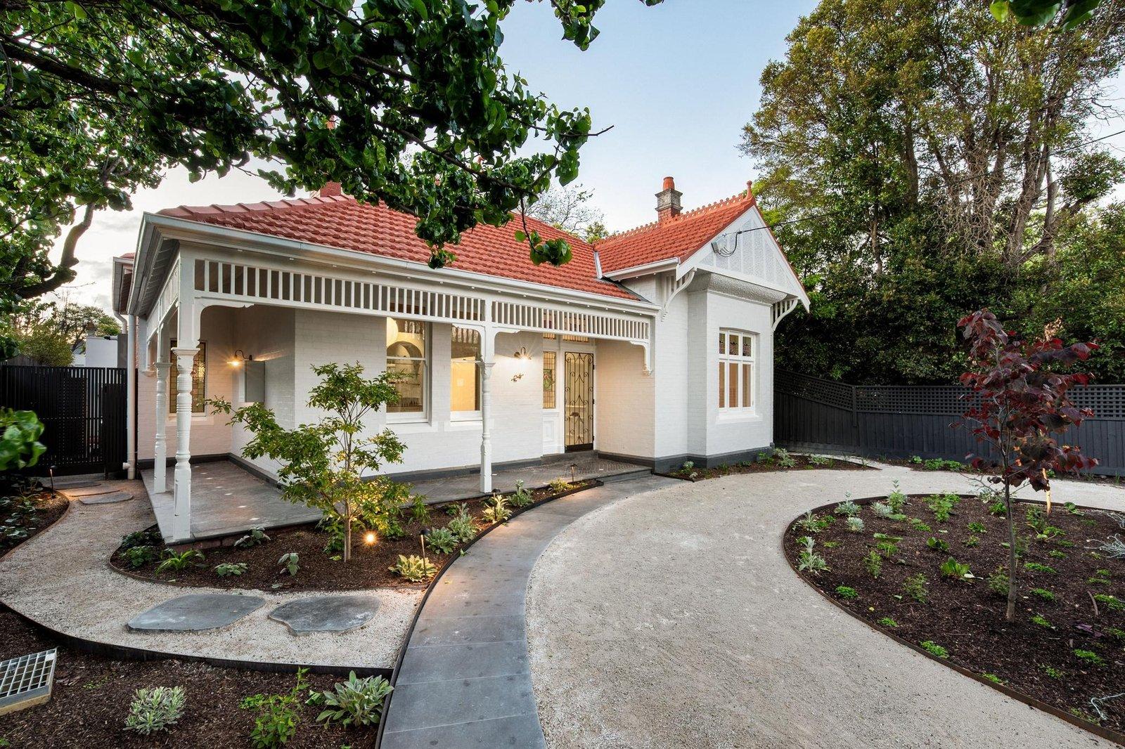 24 Glendearg Grove, Malvern, 3144