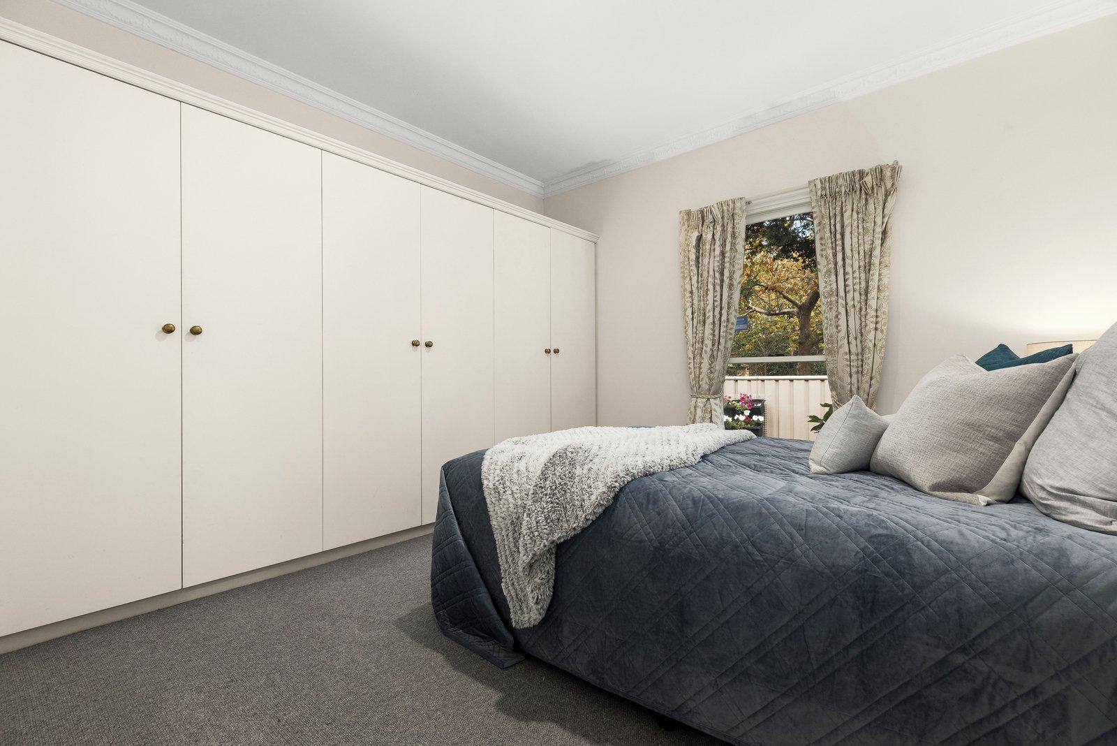 2/4 Hopetoun Avenue, Canterbury, 3126